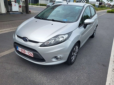 Ford Fiesta 1.25i * 74dkm * Airco * Bluetooth * Garantie