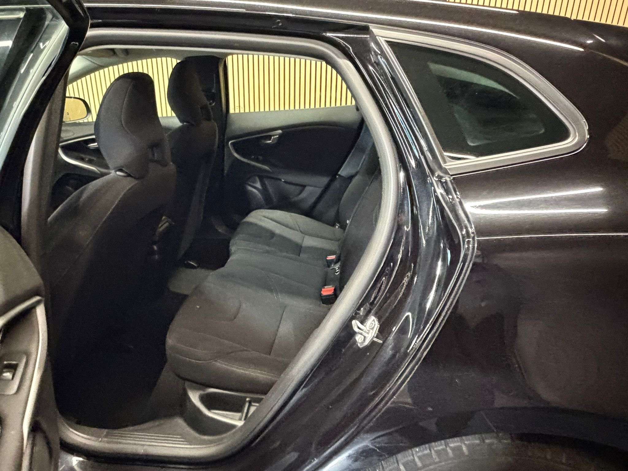 Volvo V40 2.0D * TRES PROPRE *