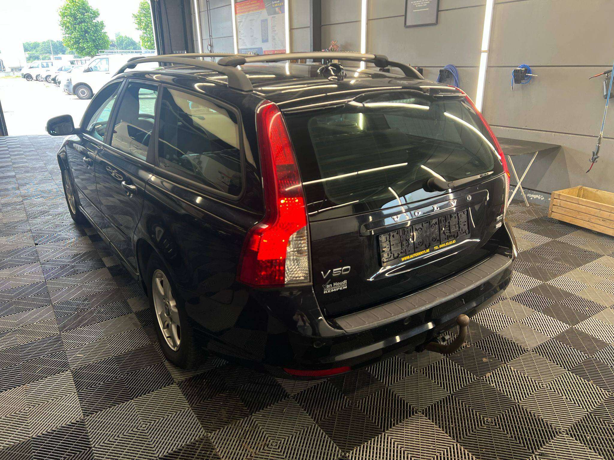 Volvo V50 DIESEL MANUEEL EUR5 bj2010