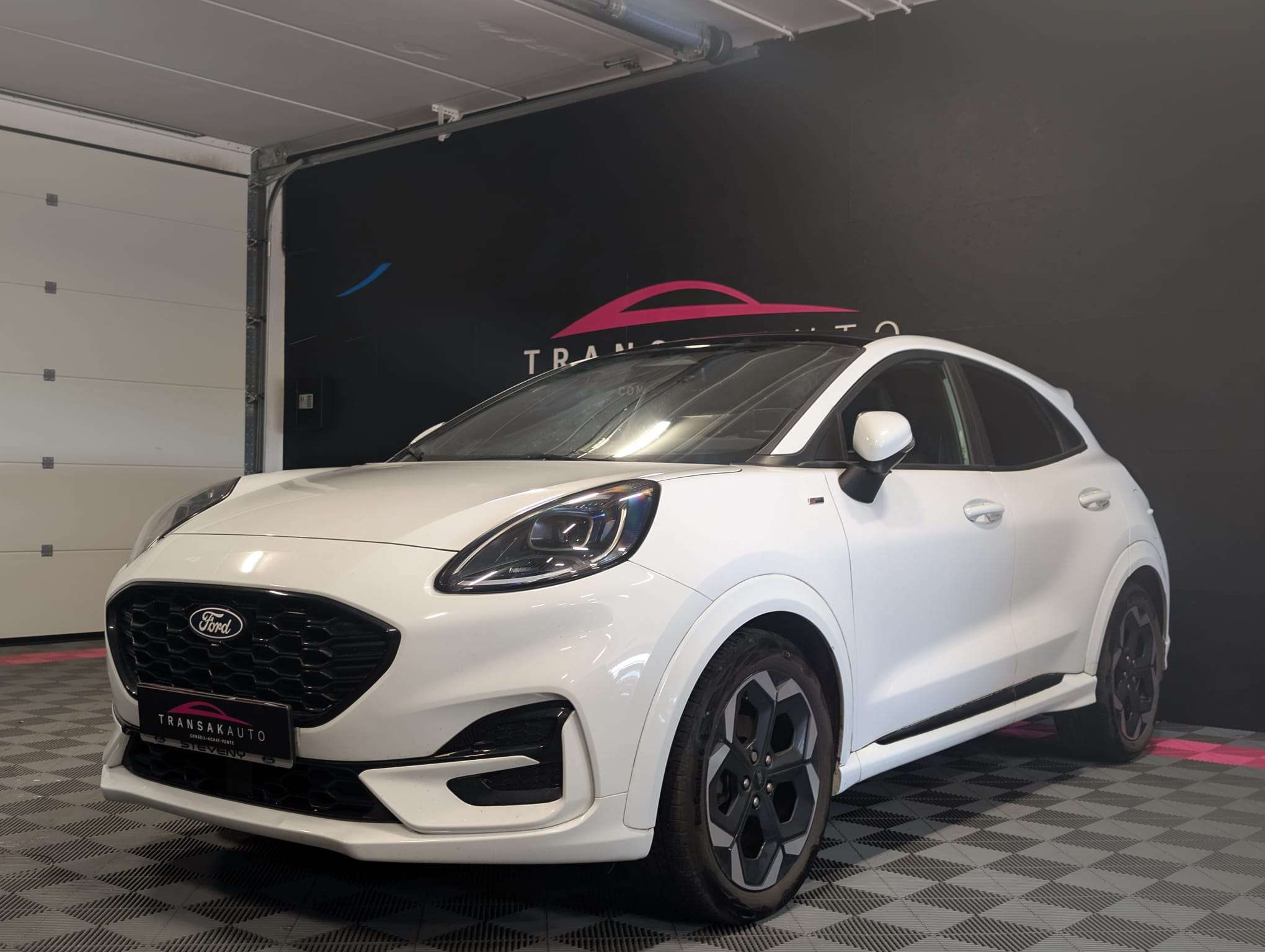 Ford Puma 1.0 EcoBoost mHEV ST-Line X — Toit ouvrant — CarPlay — Caméra