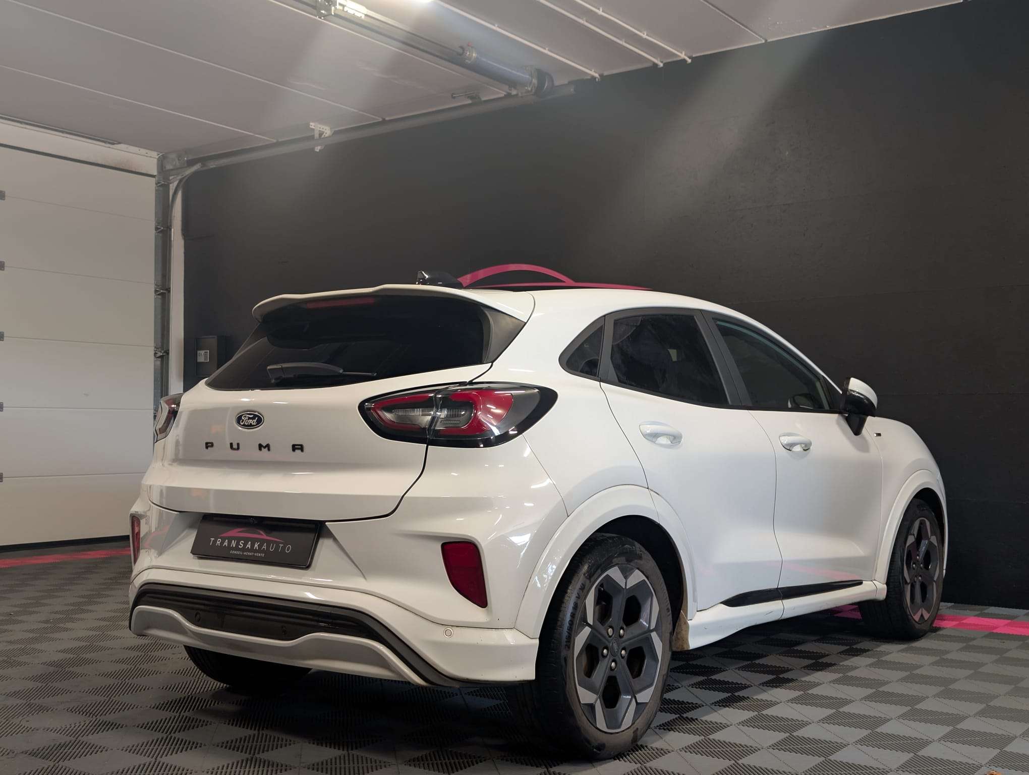 Ford Puma 1.0 EcoBoost mHEV ST-Line X — Toit ouvrant — CarPlay — Caméra