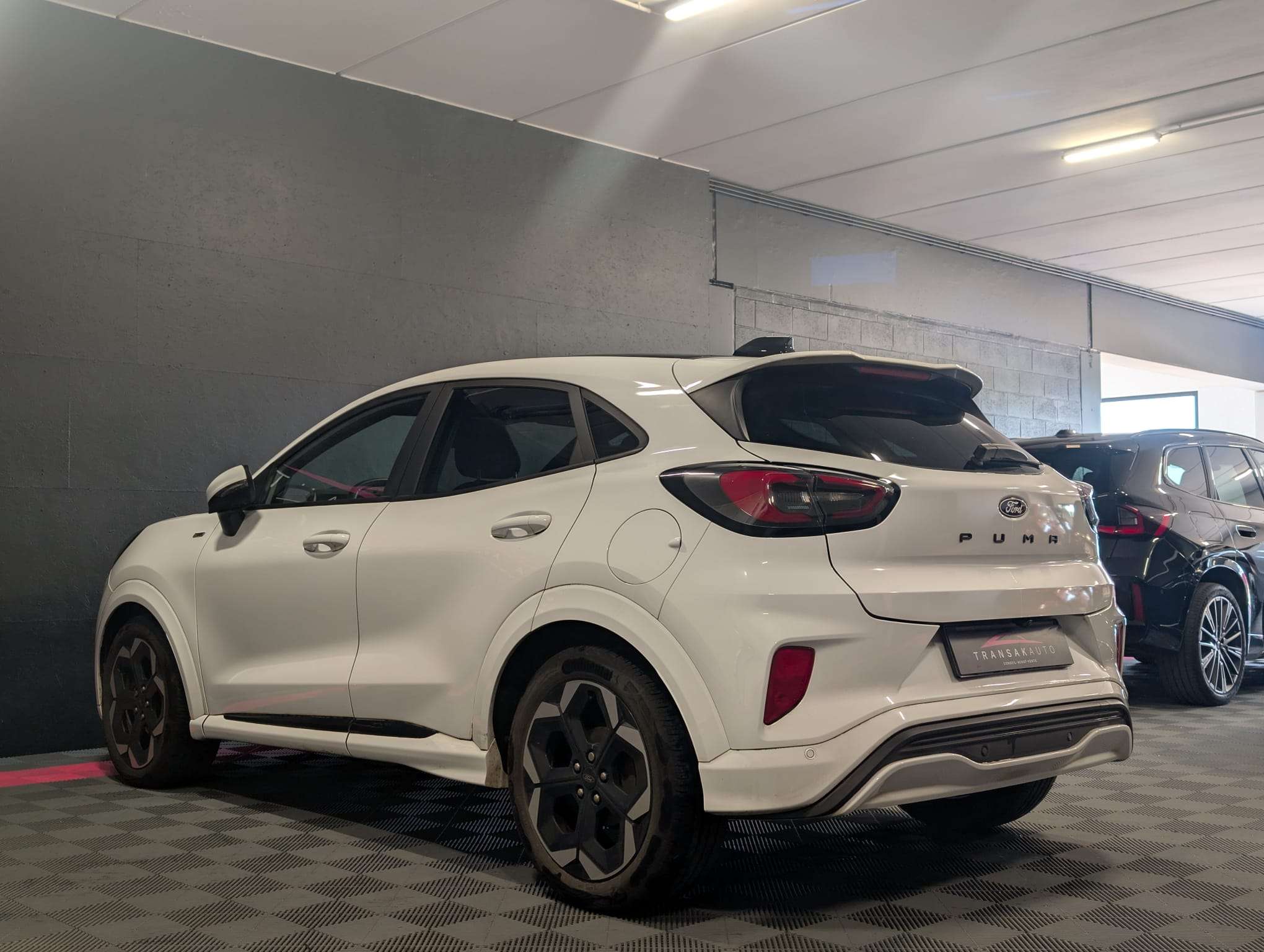 Ford Puma 1.0 EcoBoost mHEV ST-Line X — Toit ouvrant — CarPlay — Caméra