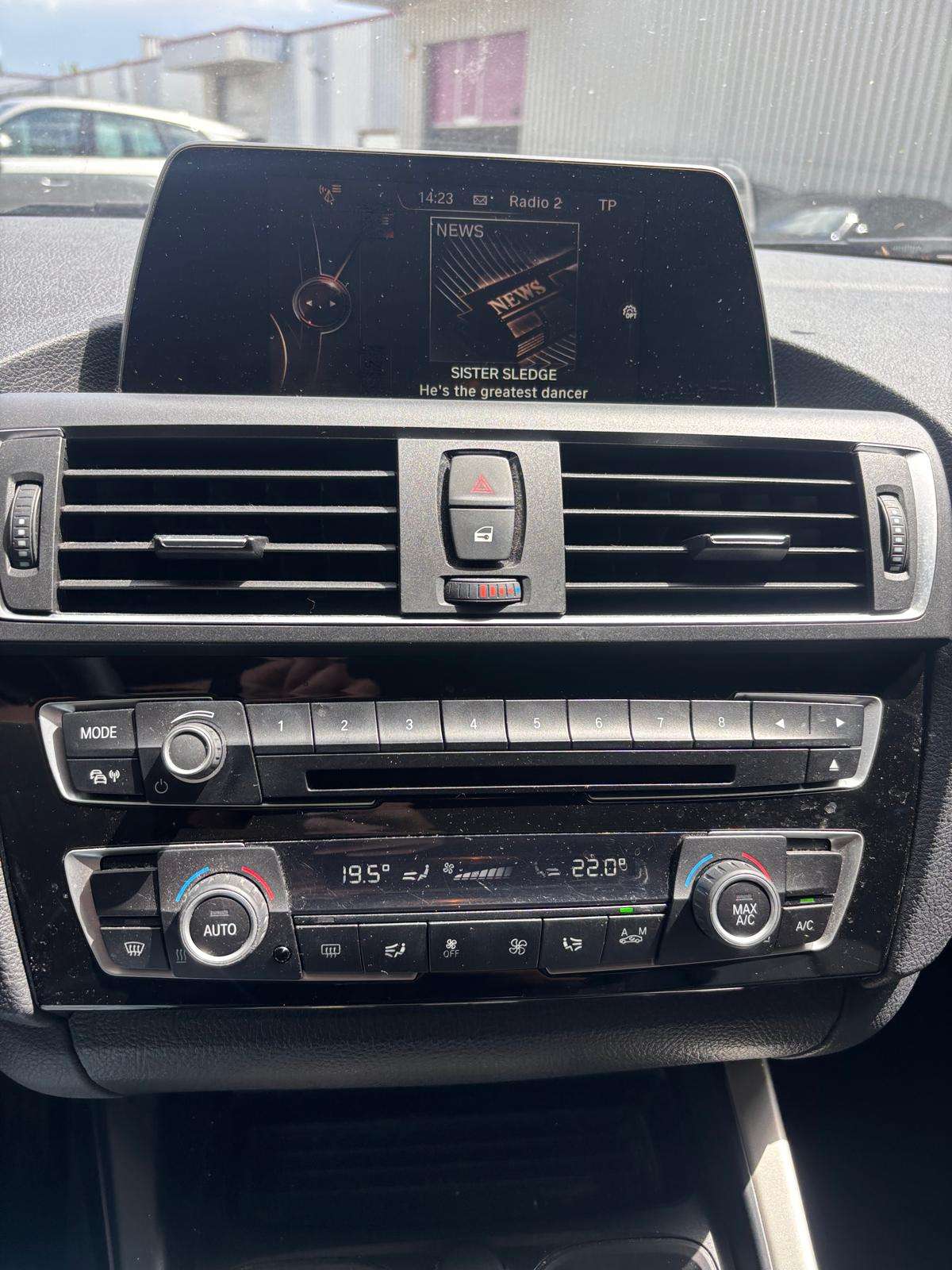 BMW 118 118i 136pk * Leder * Navi * PDC V+A * Garantie