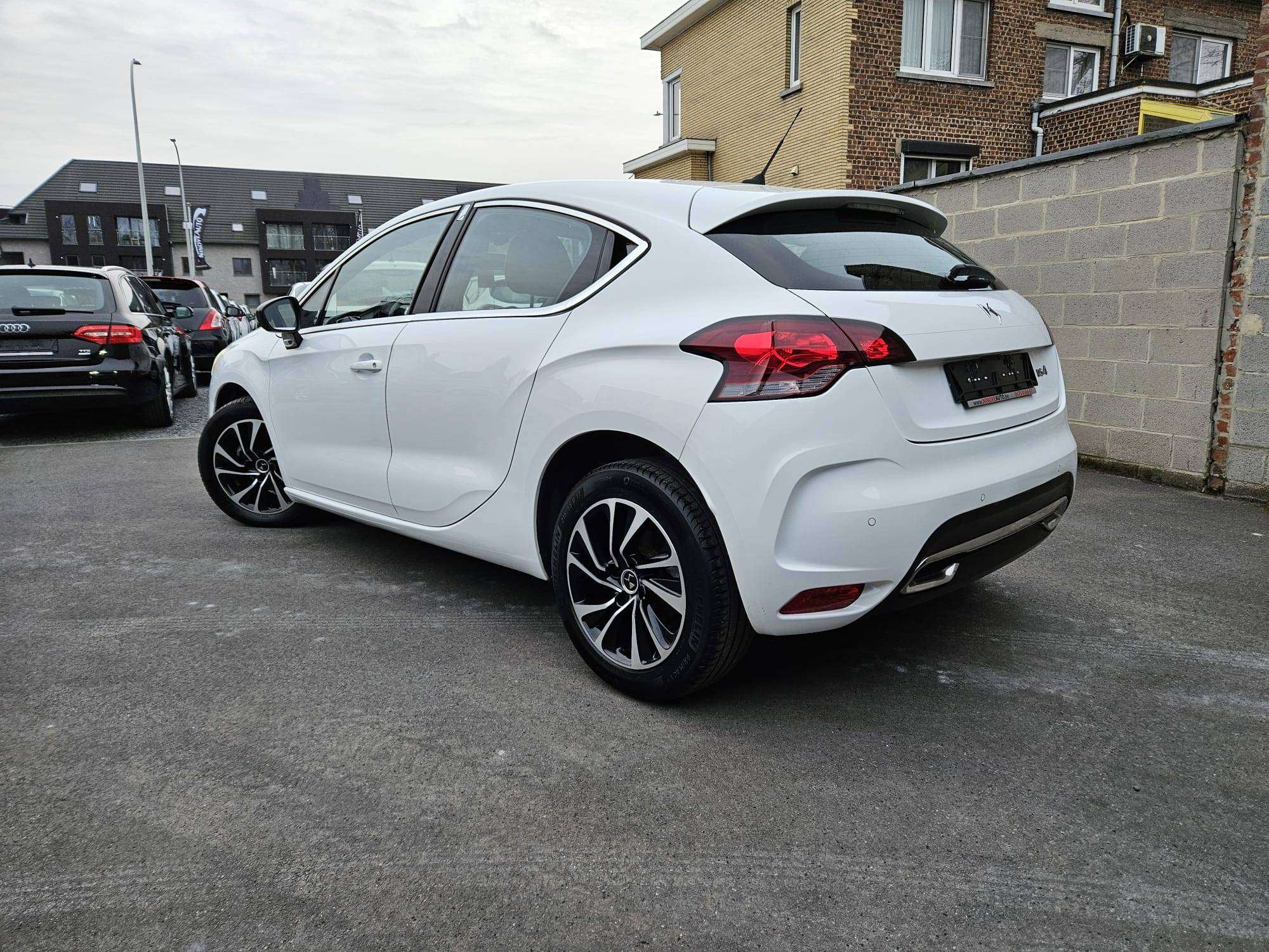 DS Automobiles DS 4 1.6d BlueHDi Be Chic S* NAV PARKSENSO CRUISE CONTR