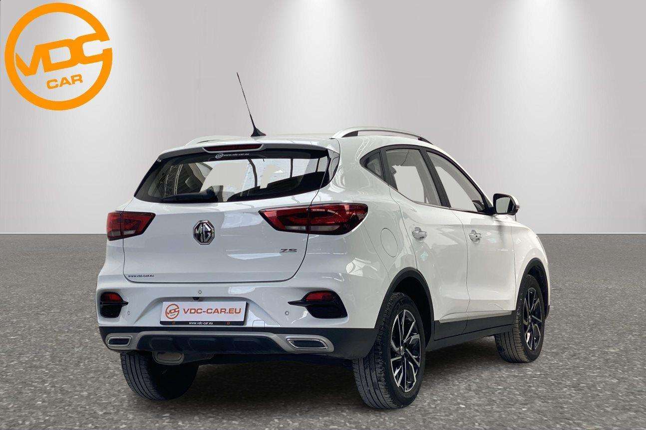 MG ZS LUXURY