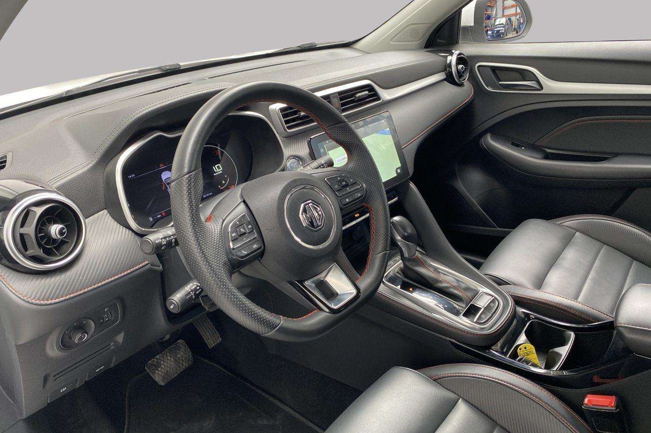 MG ZS LUXURY