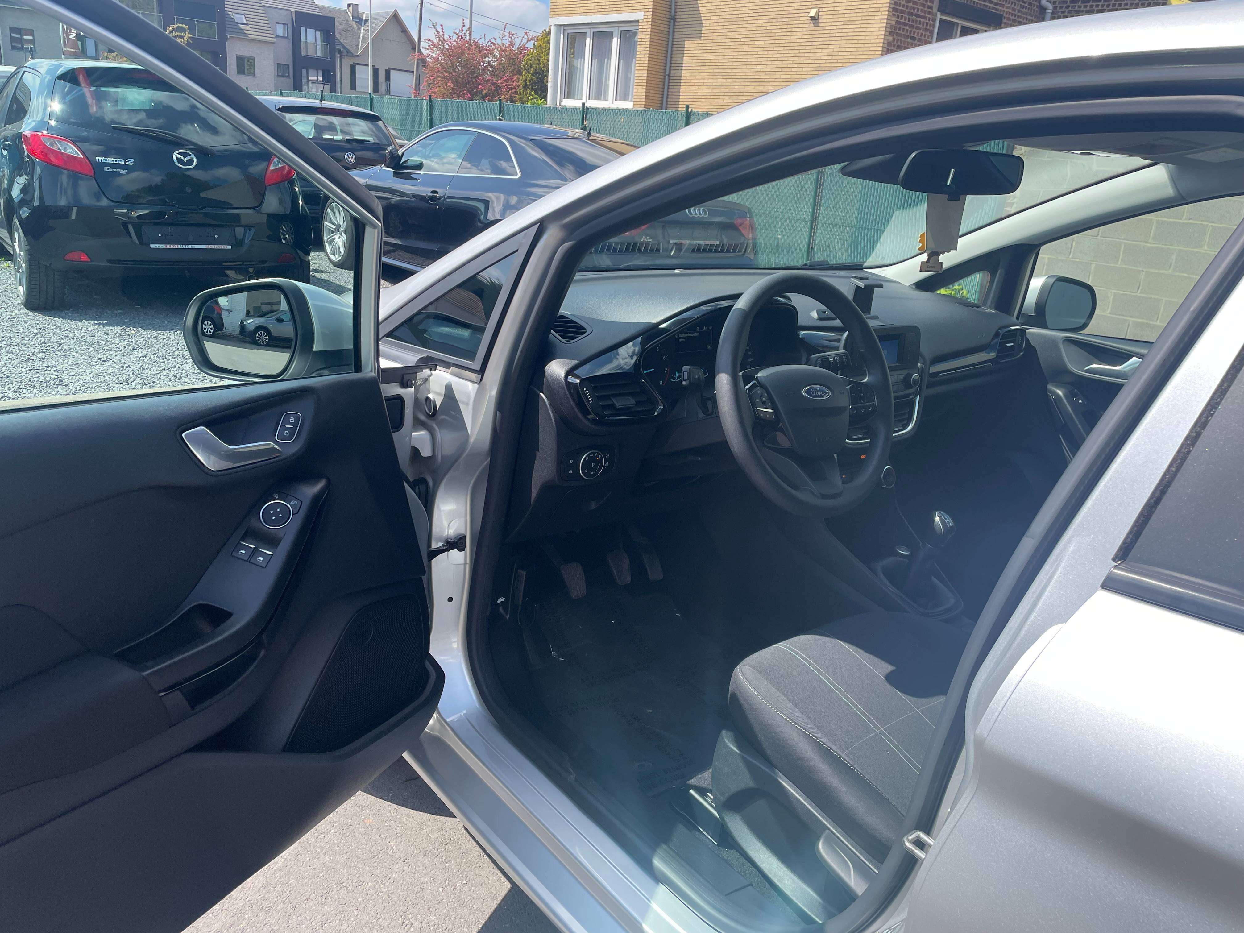 Ford Fiesta 1.1i Titanium AIRCO BT USB EU6b 1ste Eigenaar