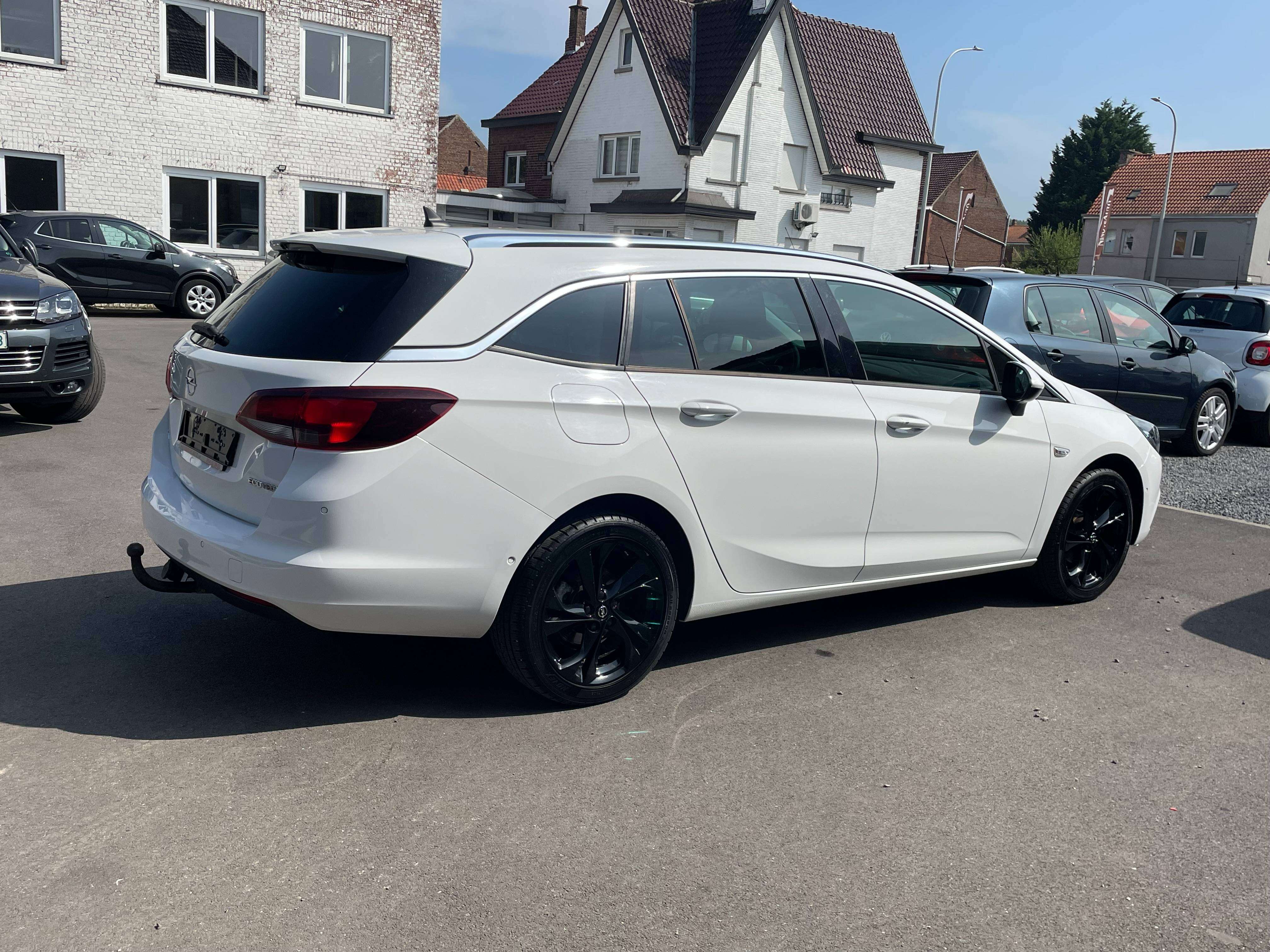 Opel Astra d Sports Tourer+1.6d CDTi ECOTE*CAM NAV BLUET EU6d