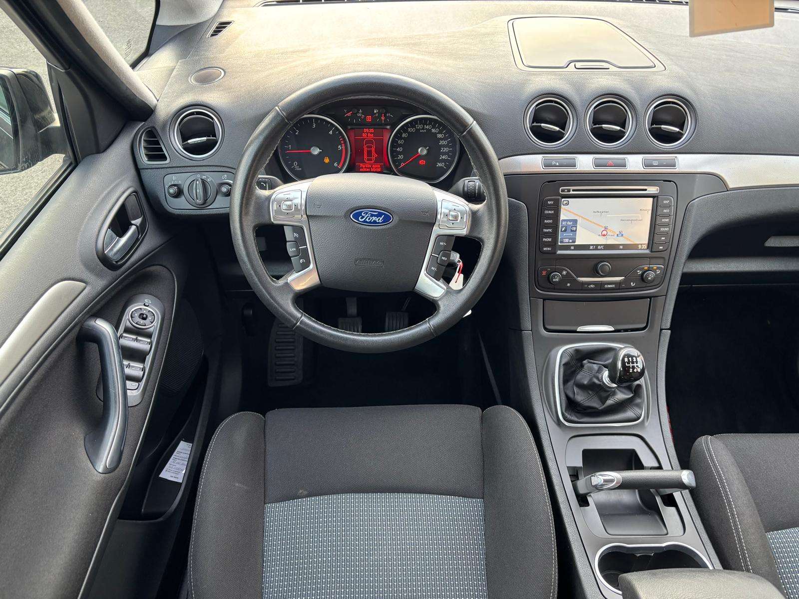 Ford S-Max 1.6 TDCi Trend*NAV PARKSENSOR 33000KM!!!!