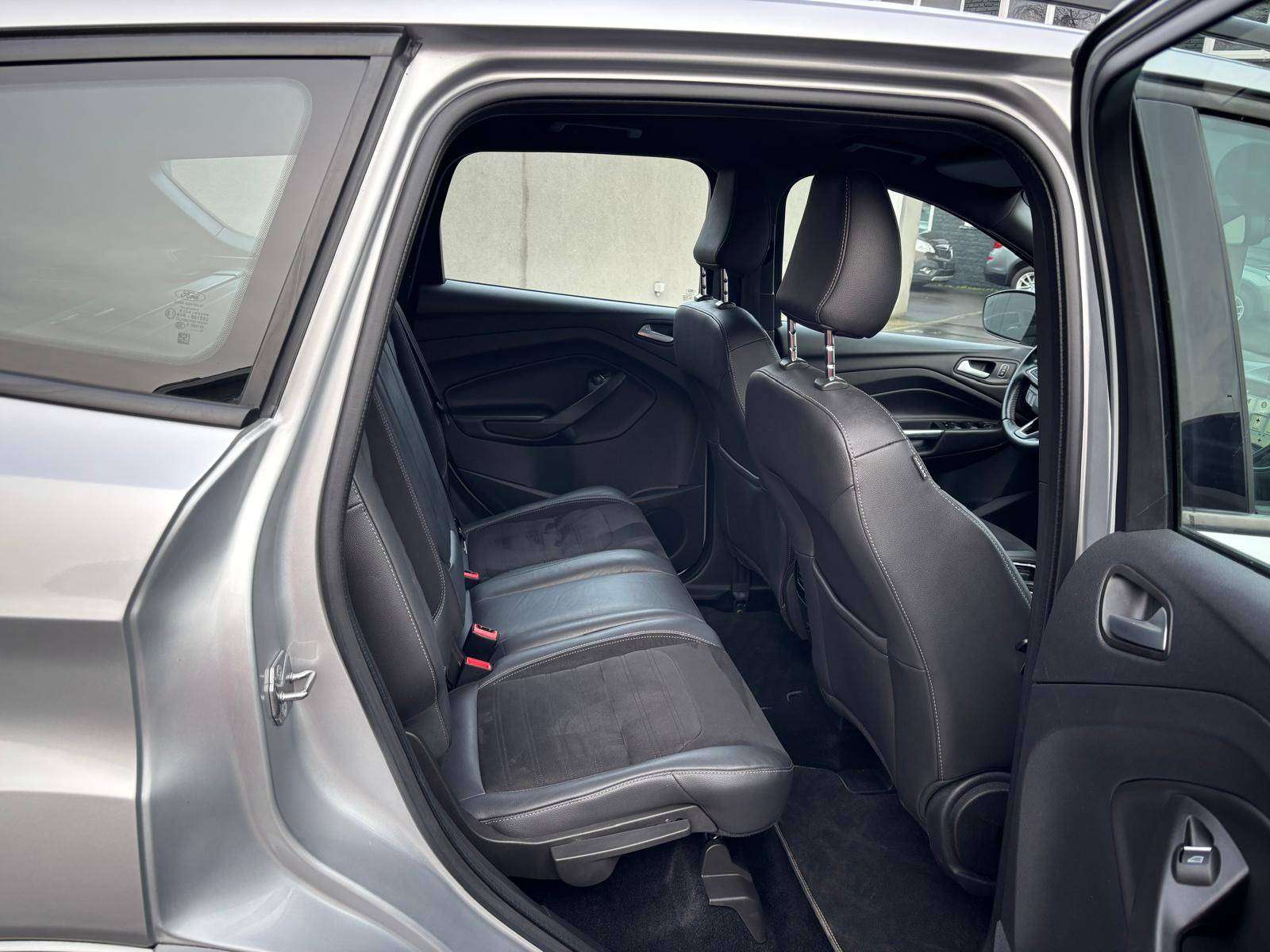 Ford Kuga 1.5d TDCi ST LINE*NAV PARKASSIST HALF LEDER CRUISE