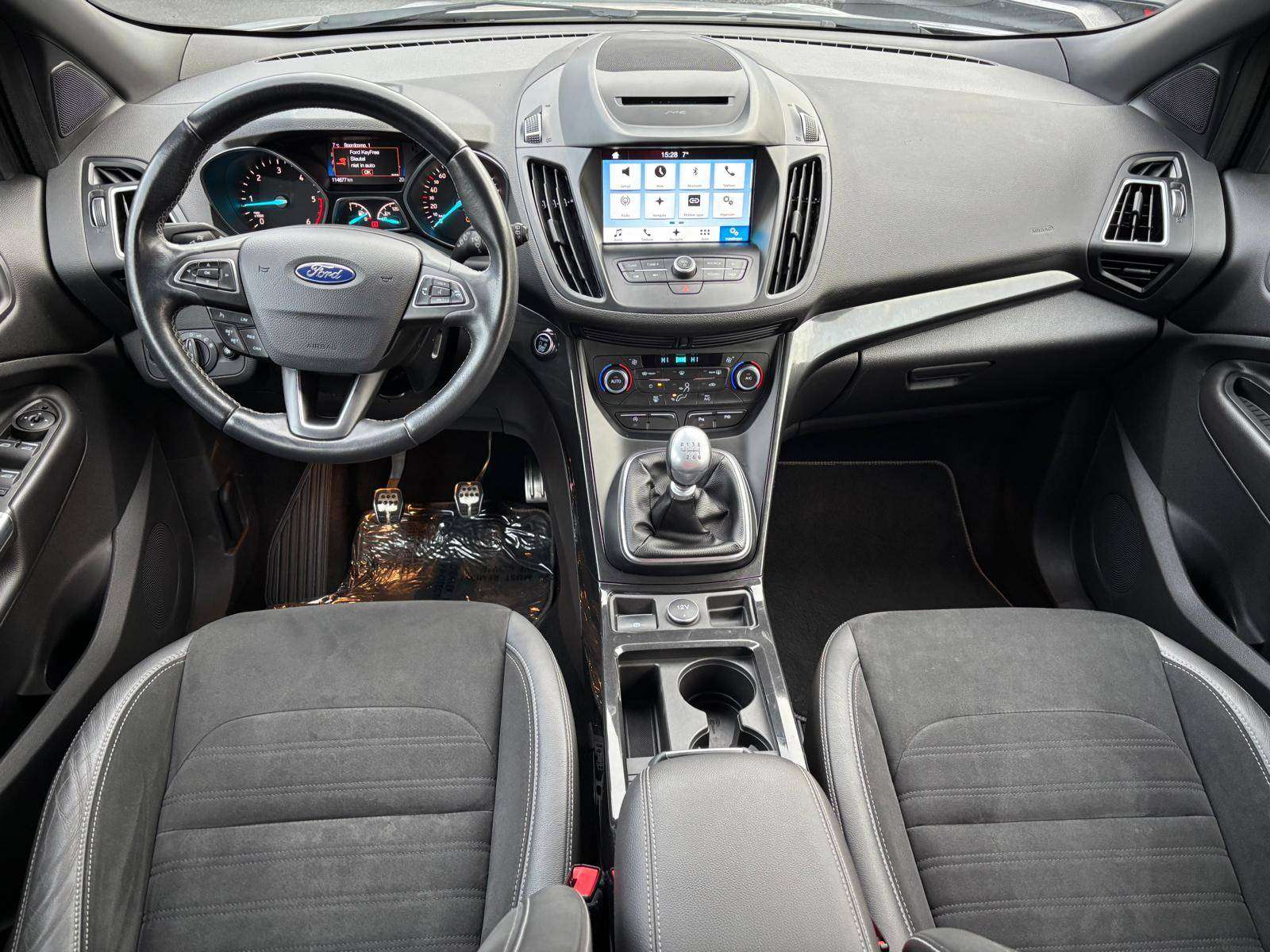 Ford Kuga 1.5d TDCi ST LINE*NAV PARKASSIST HALF LEDER CRUISE