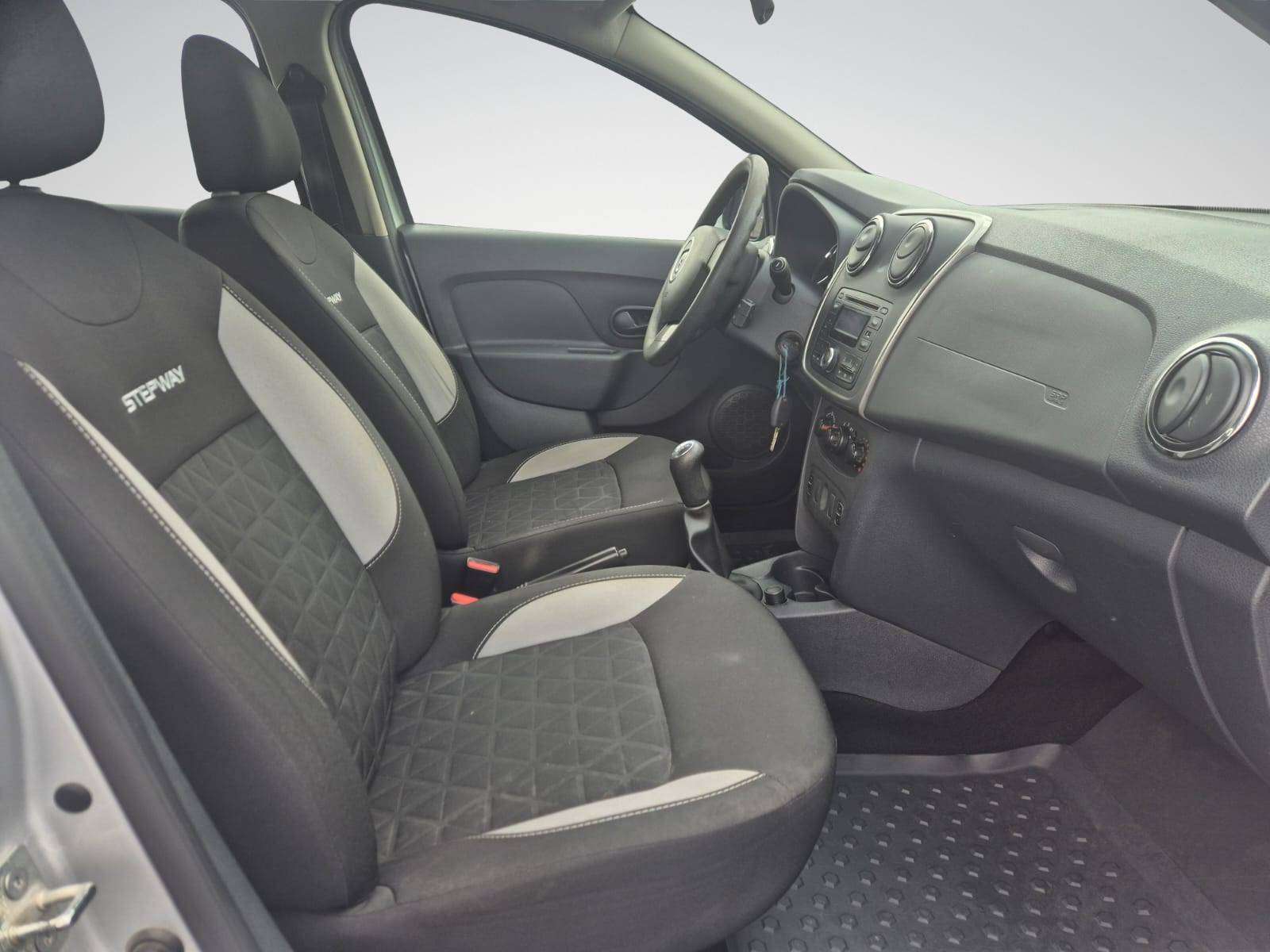 Dacia Sandero Stepway 0.9 TCe / Full Carnet D'Entretien / Radio Numérique / USB - MP3 / Garantie 12 Mois