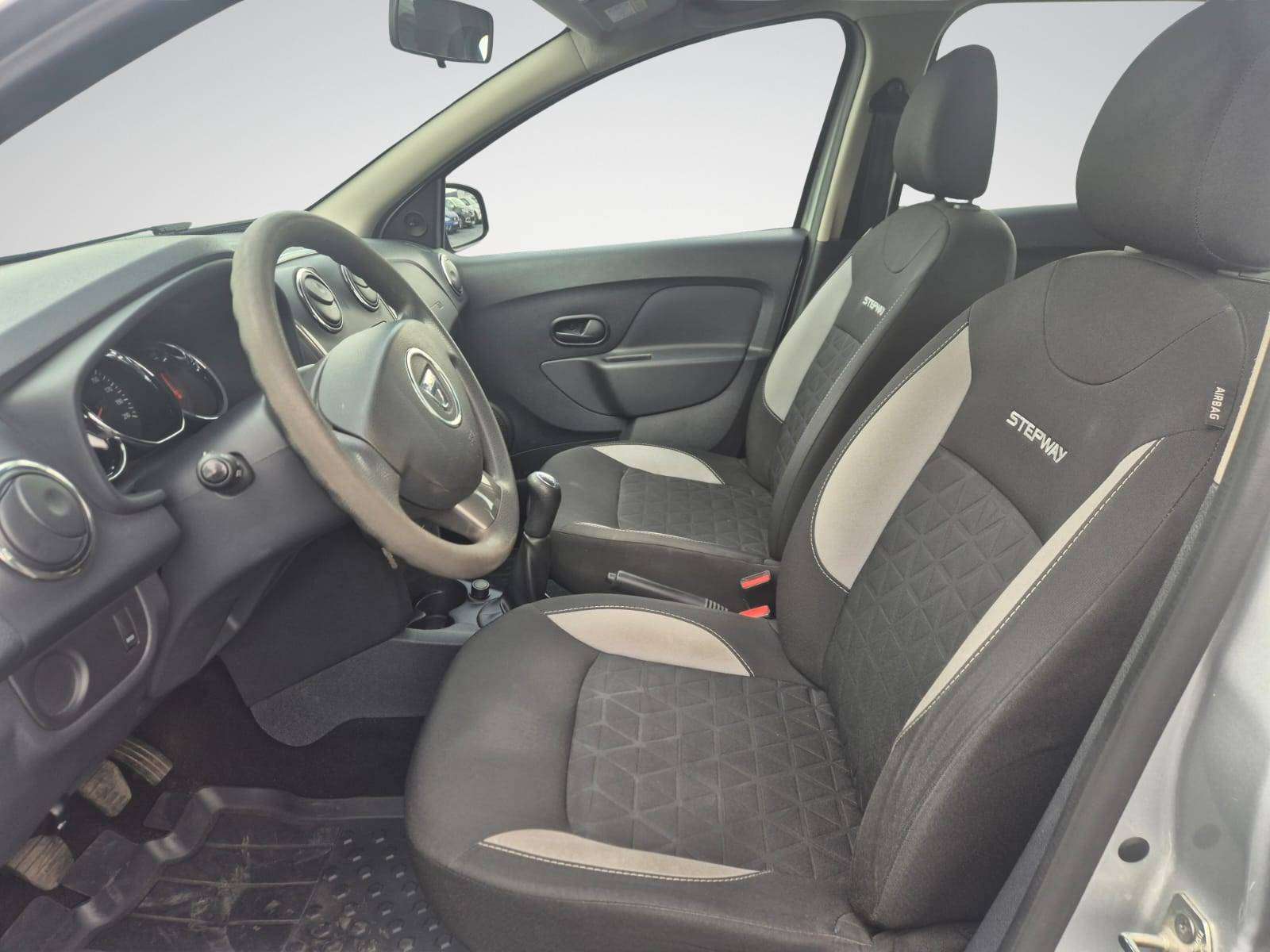 Dacia Sandero Stepway 0.9 TCe / Full Carnet D'Entretien / Radio Numérique / USB - MP3 / Garantie 12 Mois