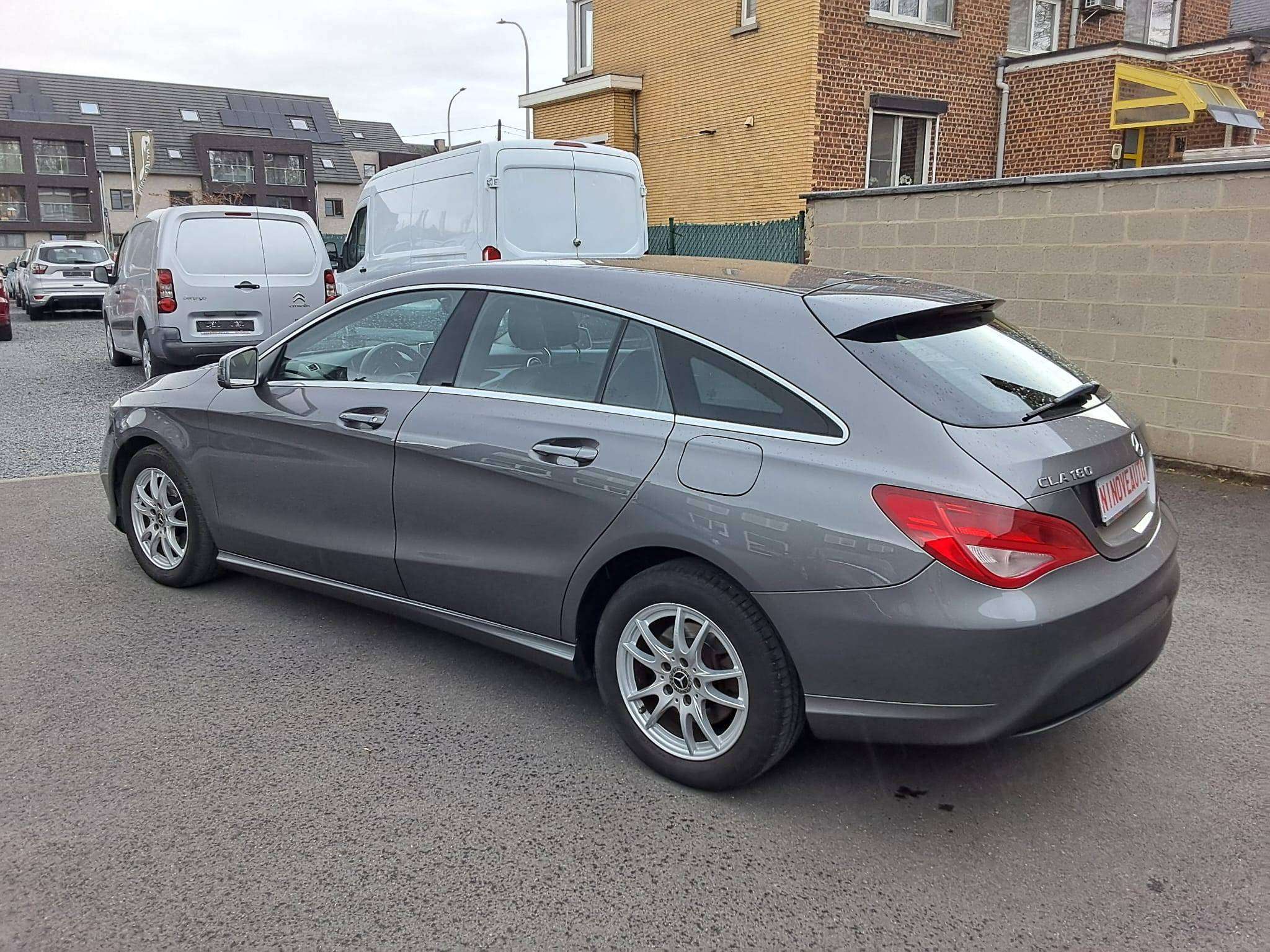 Mercedes-Benz CLA 180 AUTOMAAT LEDER NAVI CAMERA BLUET  1STE EIGENAAR