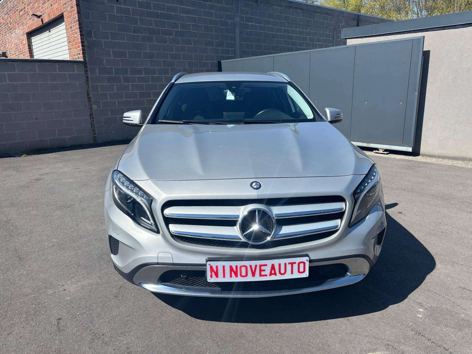Mercedes-Benz GLA 180 i X156 Activity Edition*NAV PARKSENSOR CRUISE BT