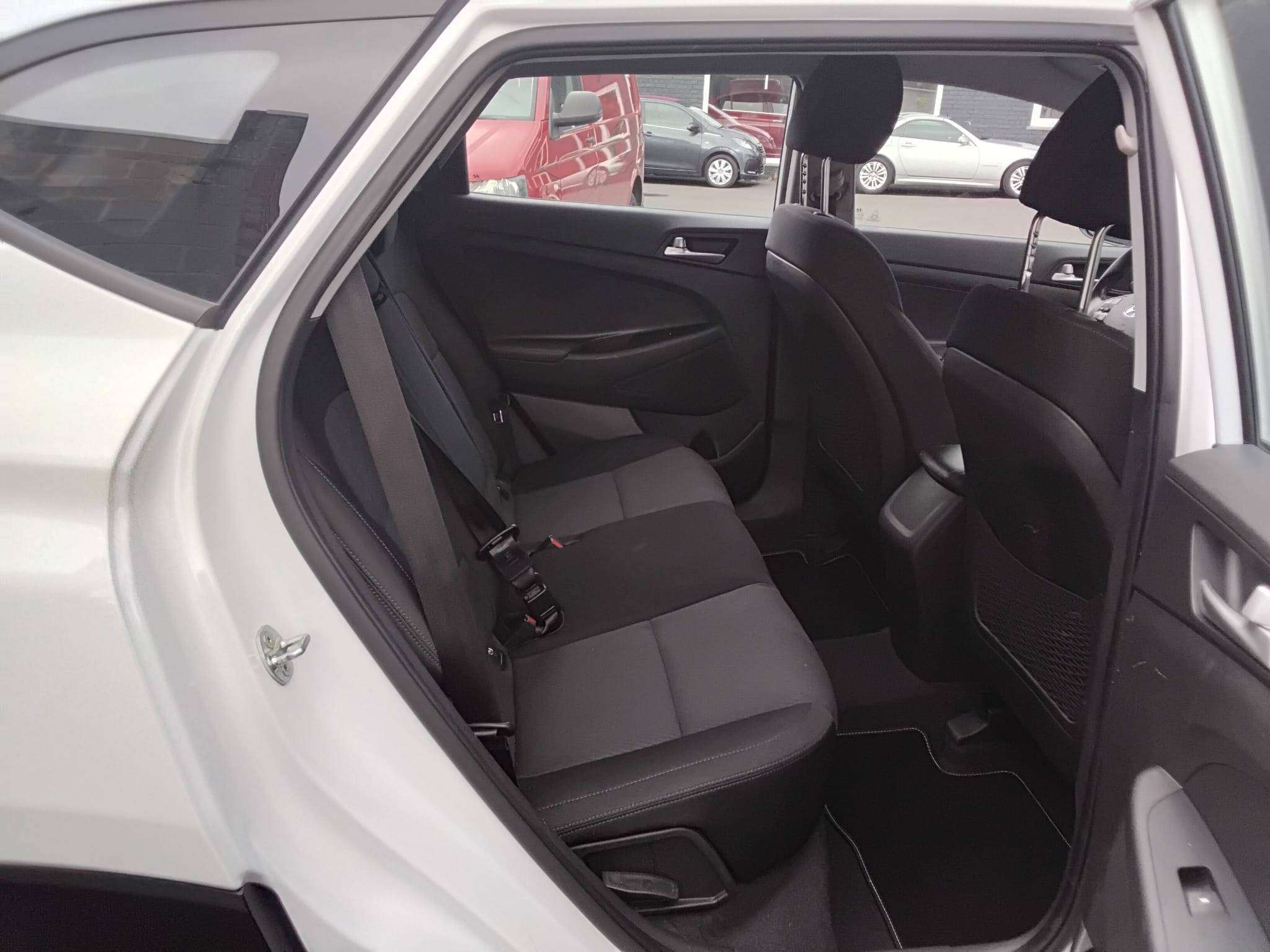 Hyundai TUCSON IX35 1.6 GDi CARPLAY CAMERA AIRCO CRUISE