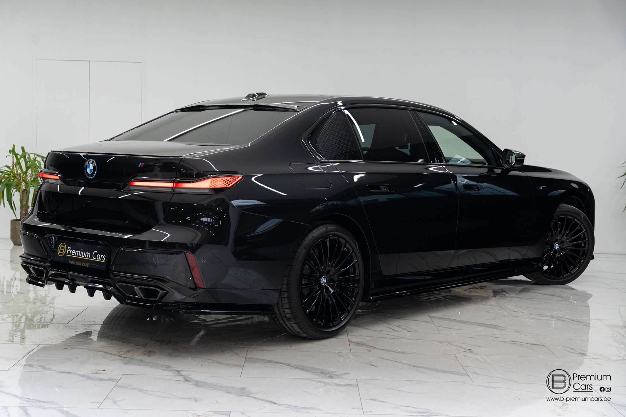 BMW 760 e M xDrive Individual! Bodykit! FULL OPTIONS