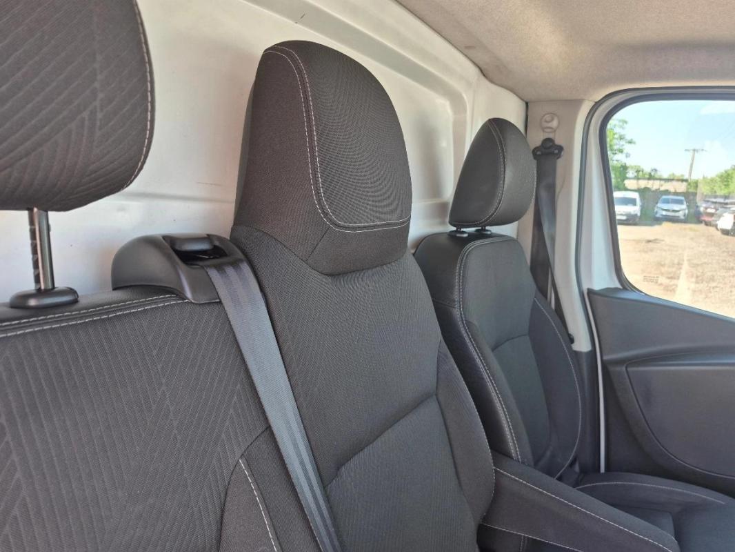 Renault Trafic Vu FOURGON 2.0 DCI 120 1T0 L1H1 CONFORT