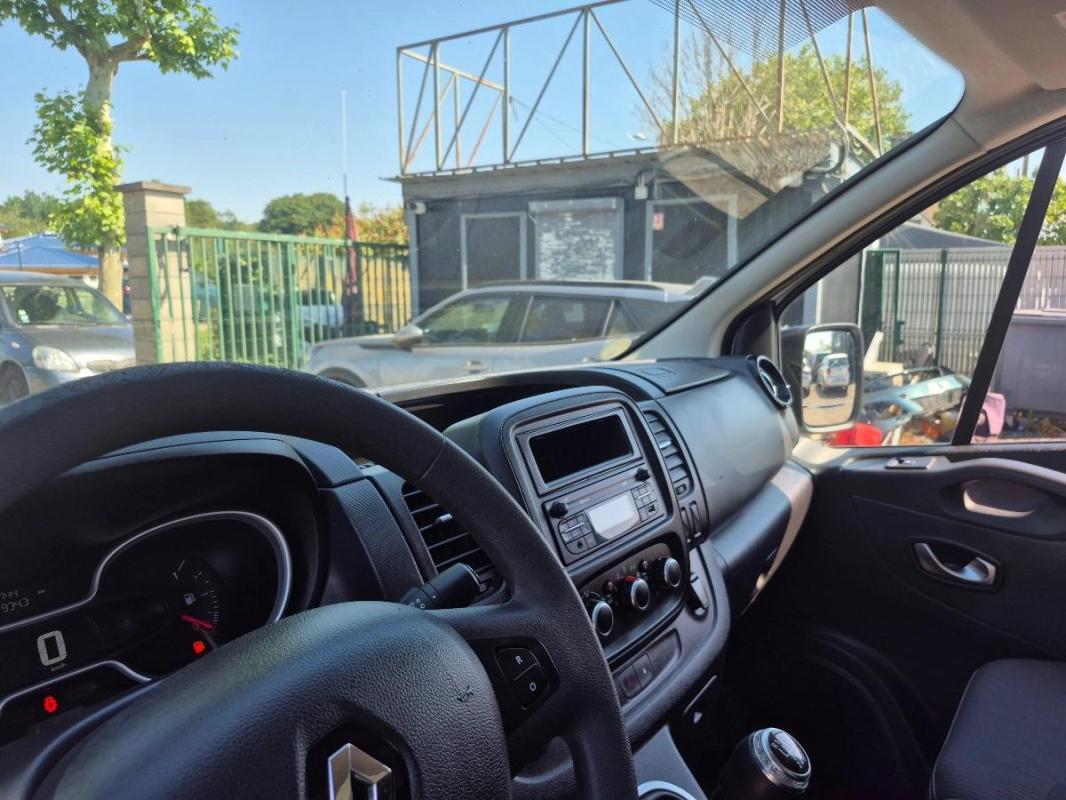 Renault Trafic Vu FOURGON 2.0 DCI 120 1T0 L1H1 CONFORT