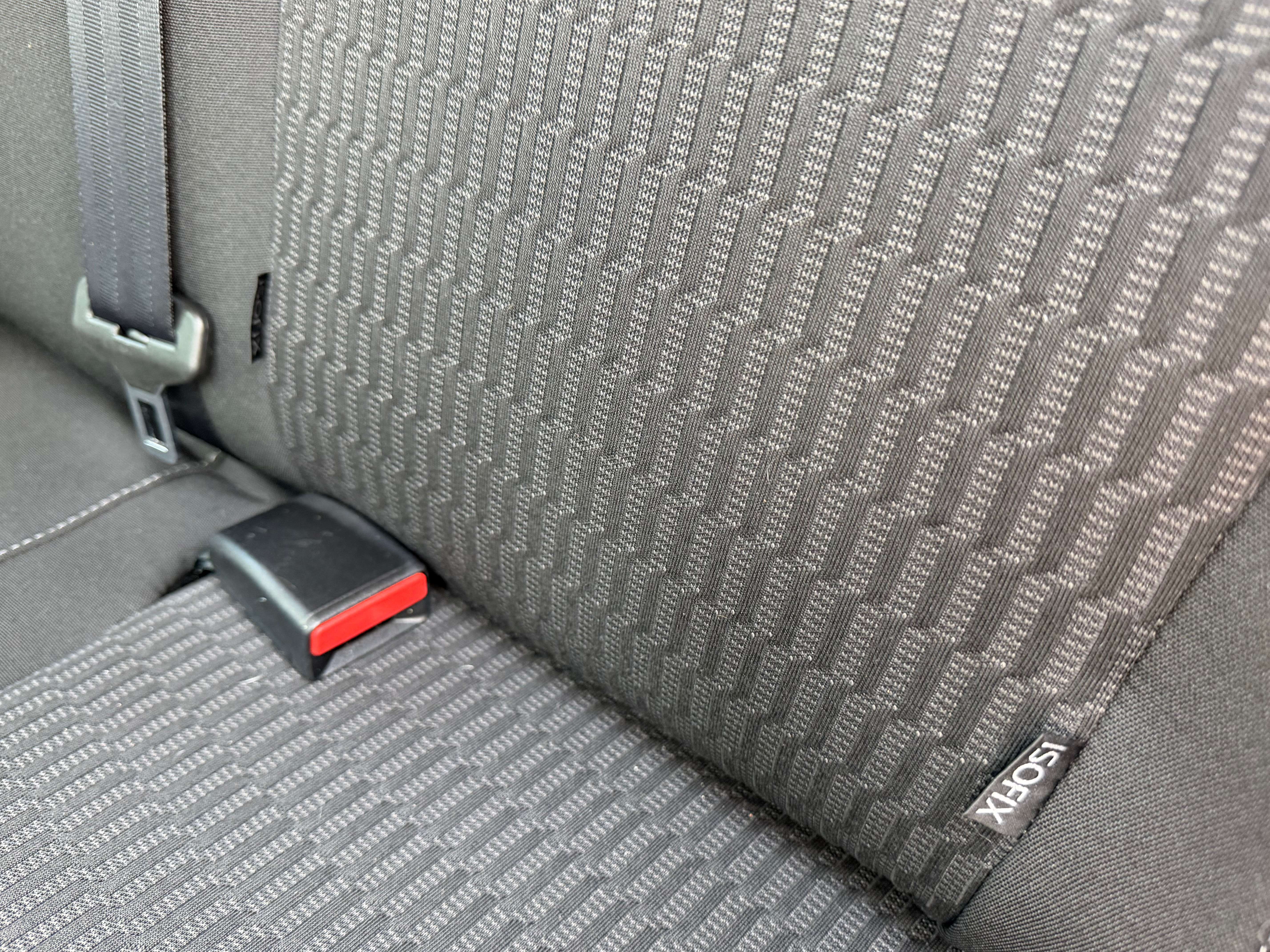 Peugeot 208 208 1.2i ° AIRCO ° JANTES ° LED ° CARPLAY ° GARANTI 12 MOIS