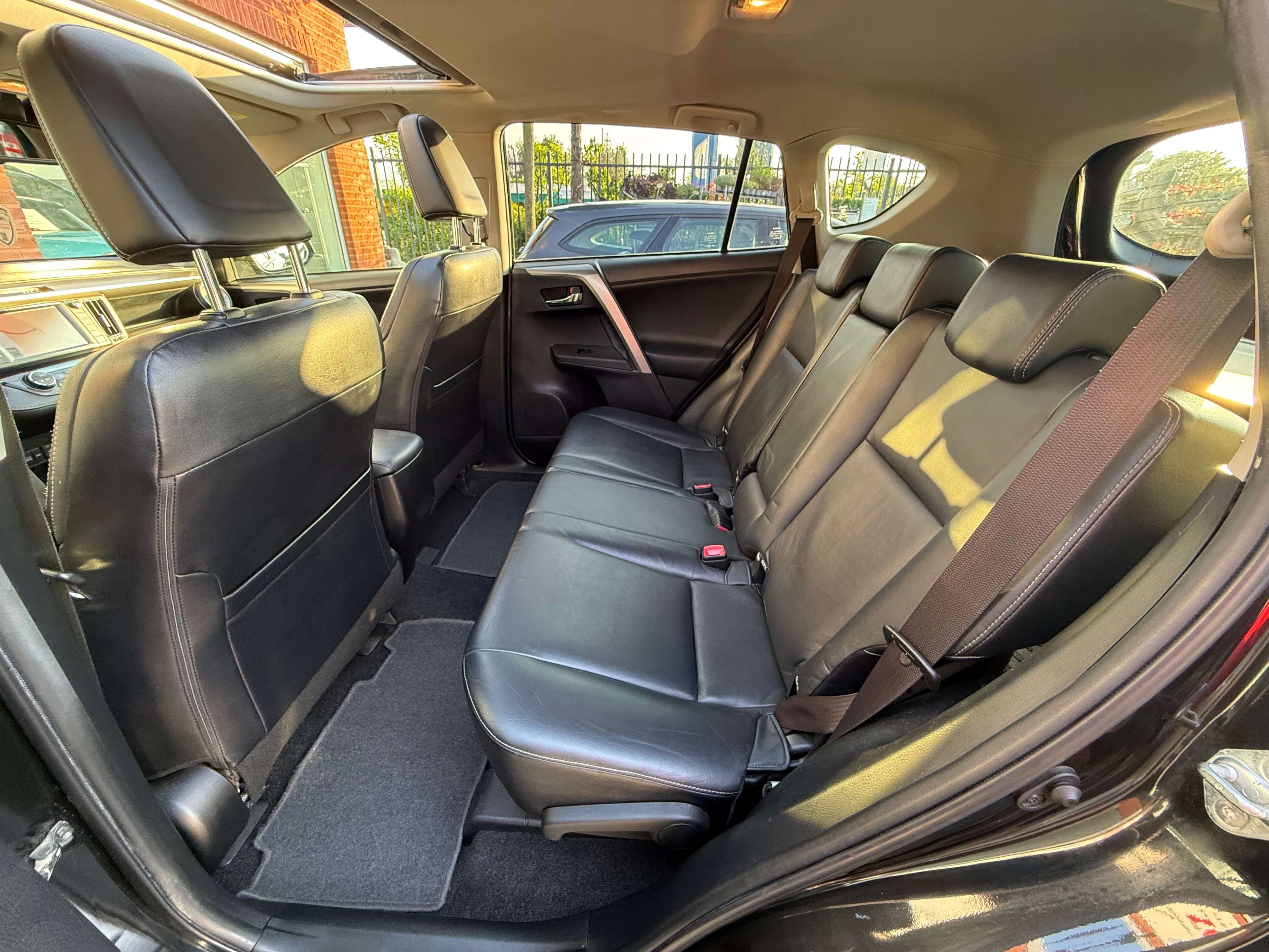 Toyota RAV 4 4X4 2.2D 150PK |✅NAVI | CAMERA | OPEN DAK | LANE ASSIST |