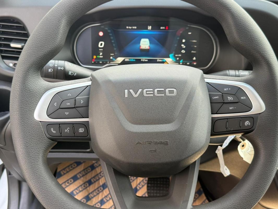 Iveco Daily 2.3 35S16 V12 Himatic BVA
