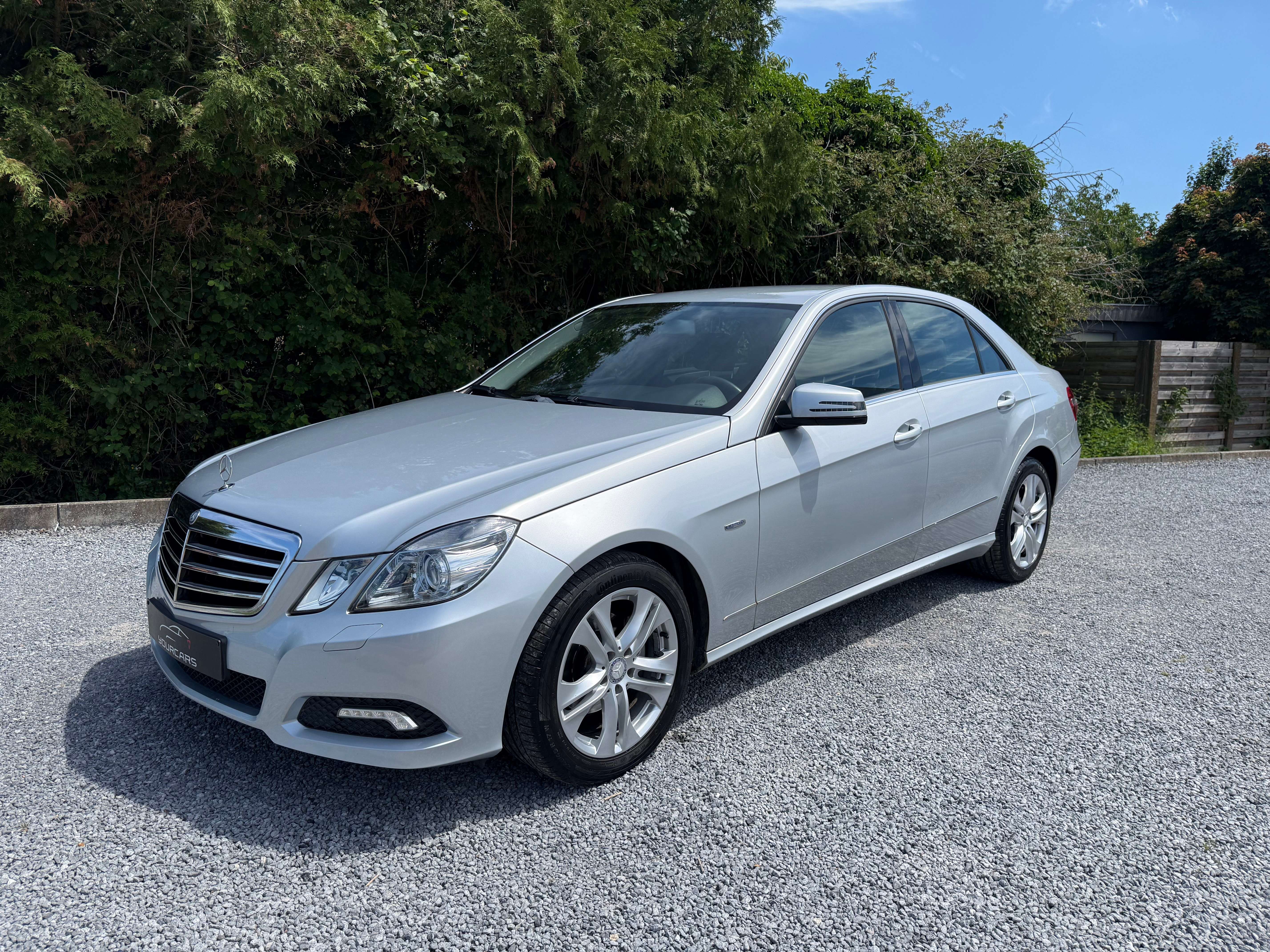 Mercedes-Benz E 200 Avantgarde * XENON * GPS * FULL SERVICE MERCEDES