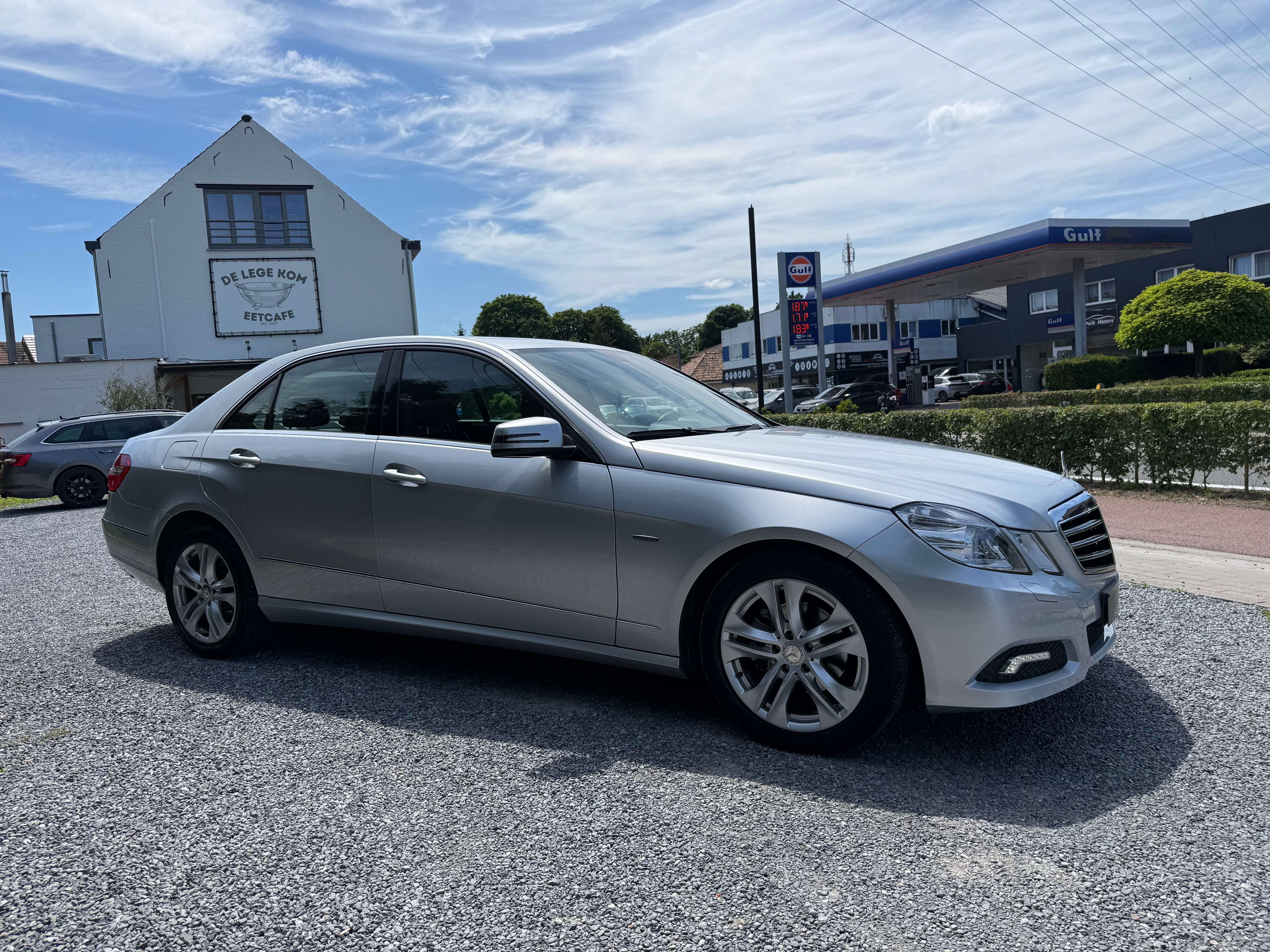 Mercedes-Benz E 200 Avantgarde * XENON * GPS * FULL SERVICE MERCEDES