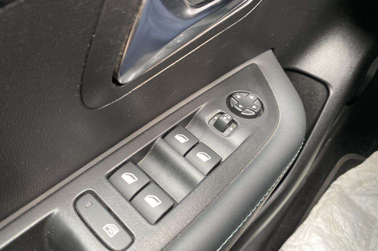 Peugeot 208 Allure* GPS détecteurs obs.