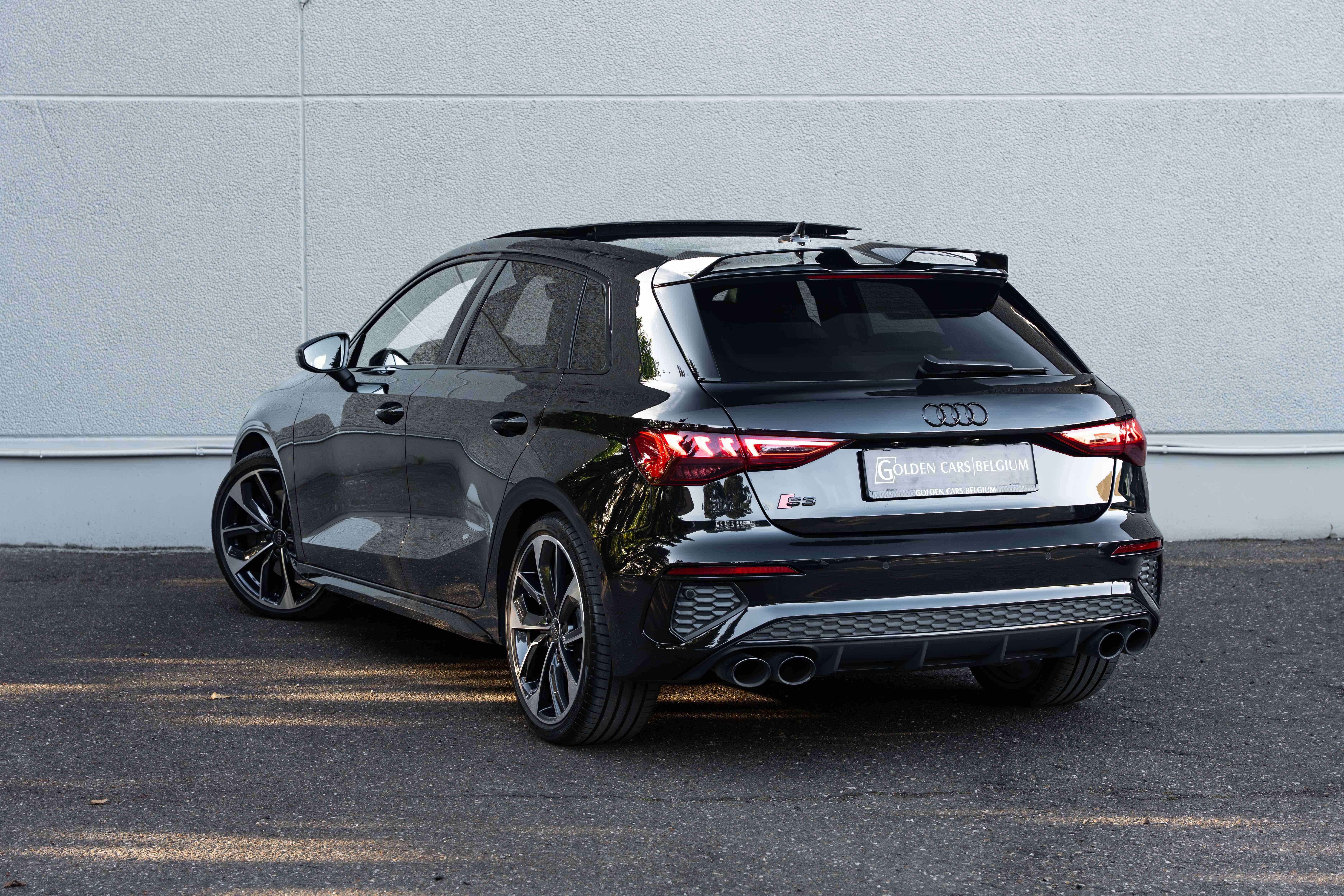 Audi S3 Sportback Quattro MATRIX/CARBON/PANO/B&O/ACC/HUD/AMBIENTE