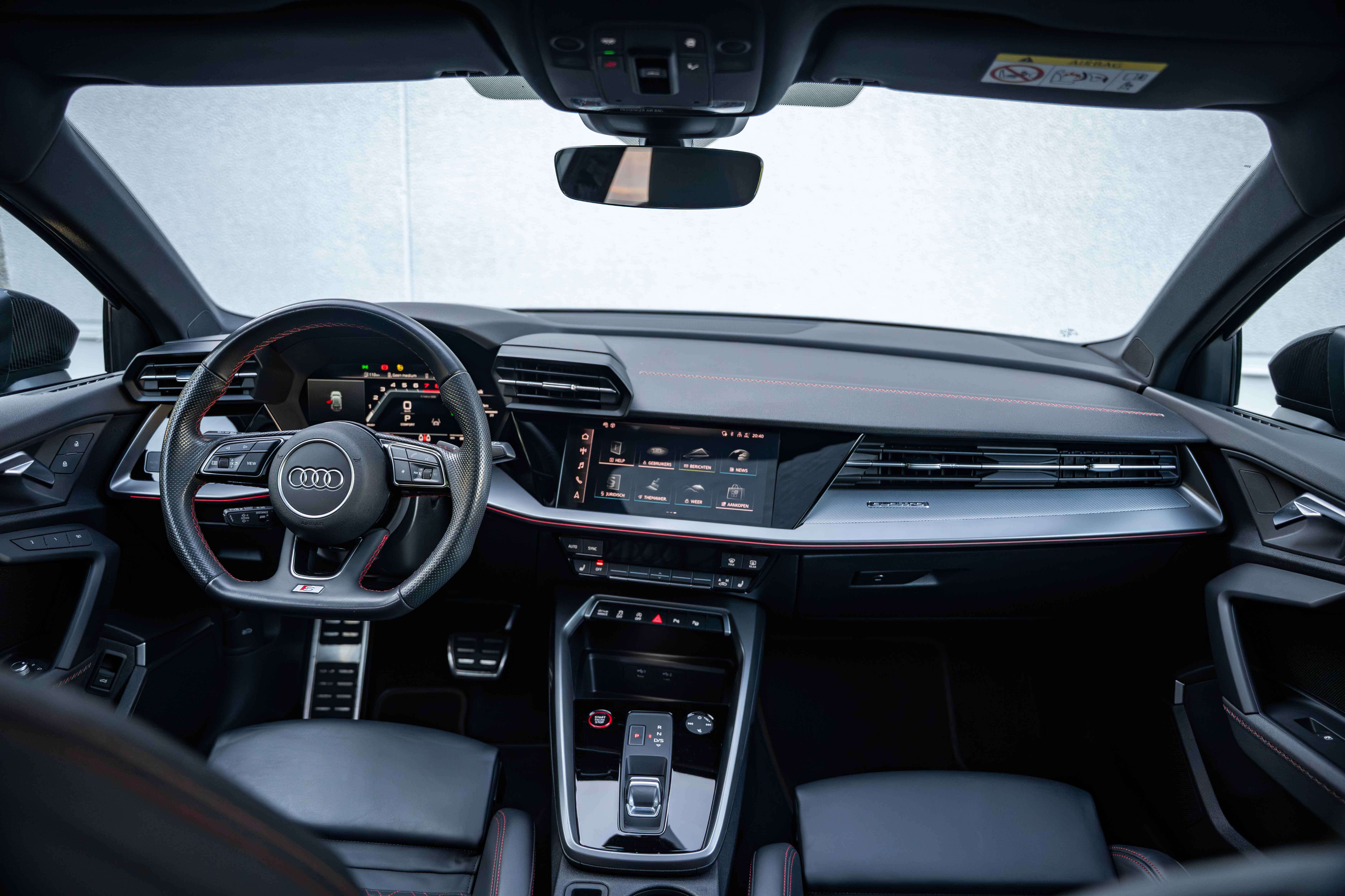 Audi S3 Sportback Quattro MATRIX/CARBON/PANO/B&O/ACC/HUD/AMBIENTE