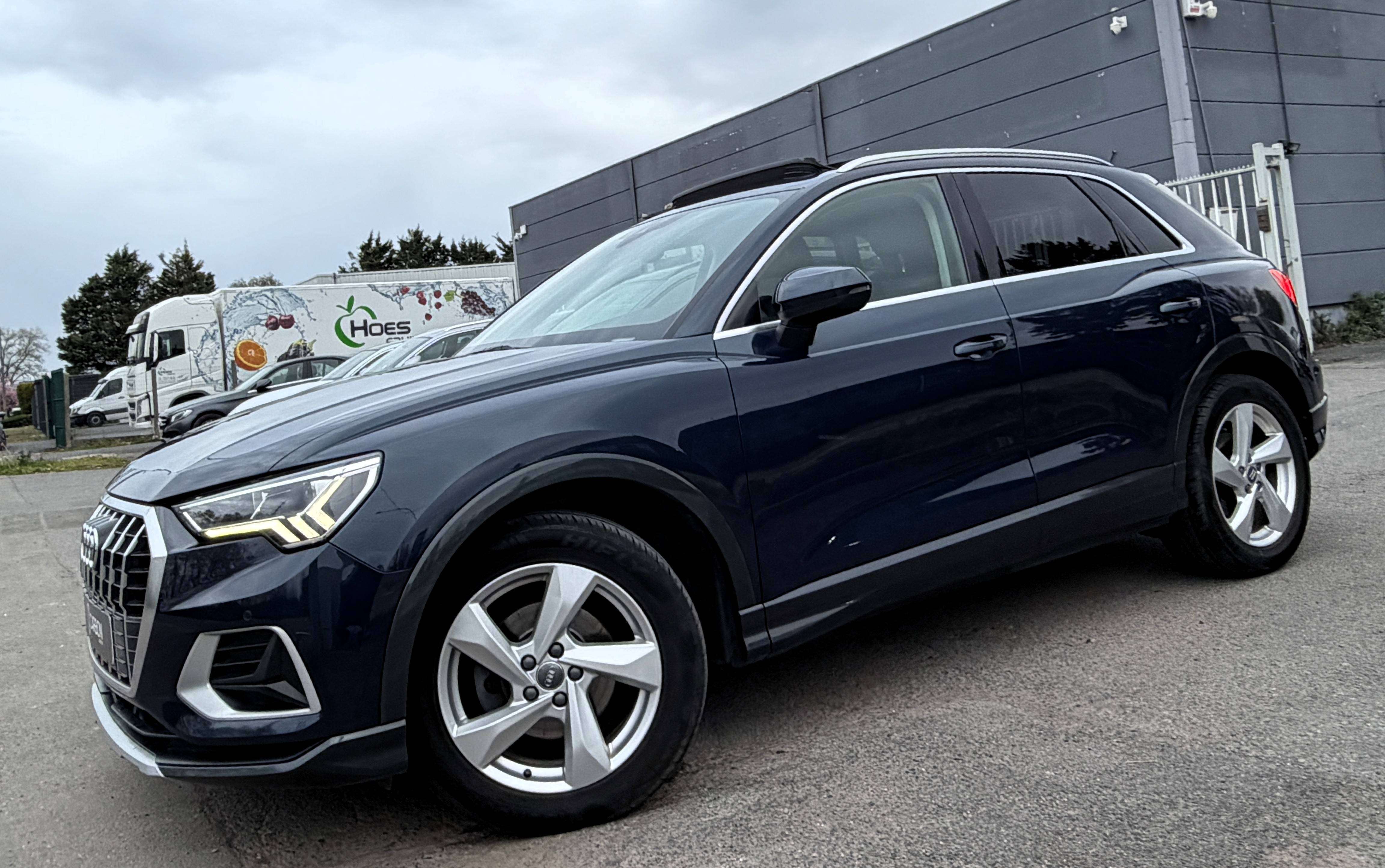 Audi Q3 35 TDi Business Edition Advanced S tron. PANO/NAVI/CAMERA/FULL LED