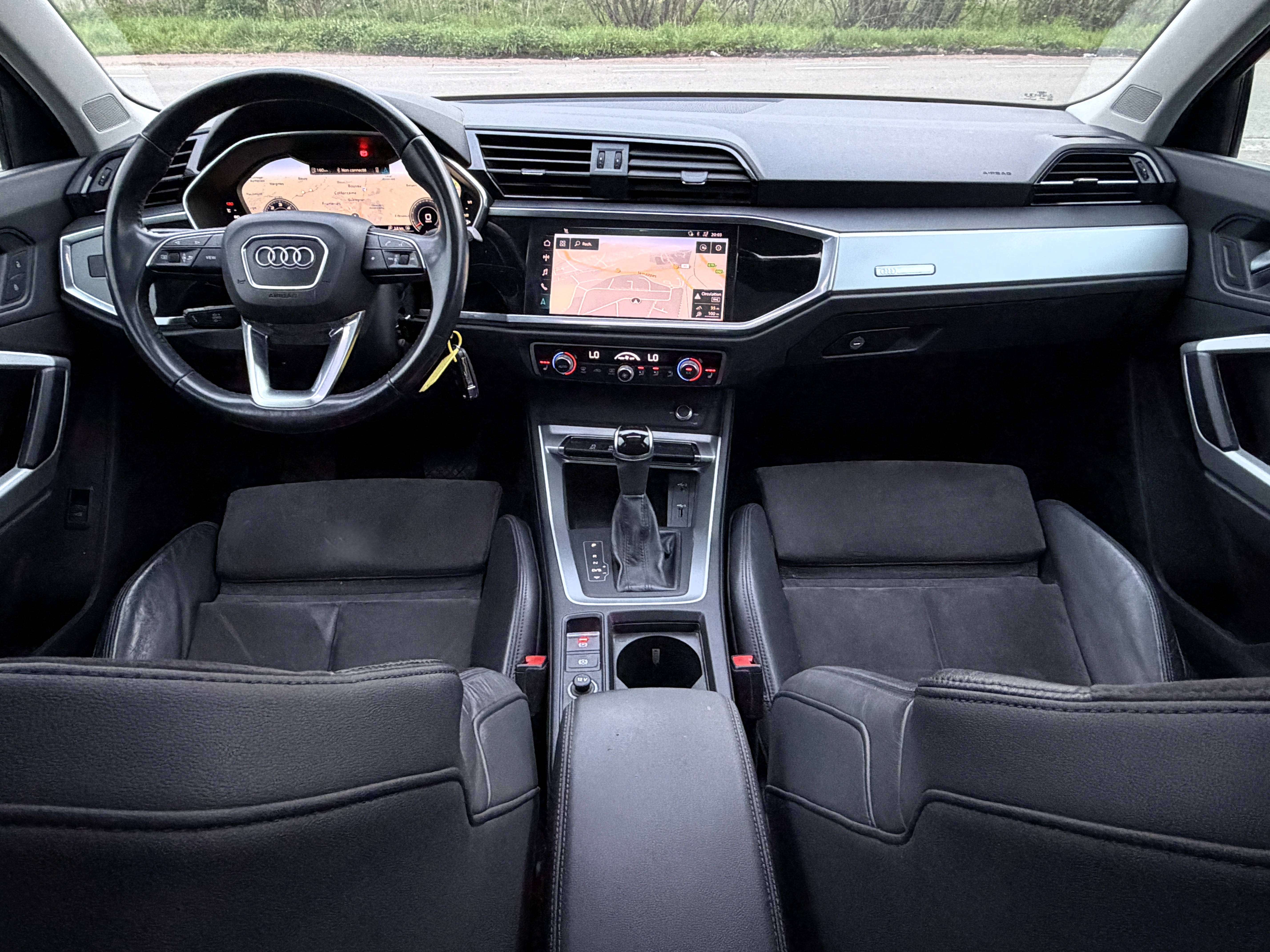 Audi Q3 35 TDi Business Edition Advanced S tron. PANO/NAVI/CAMERA/FULL LED