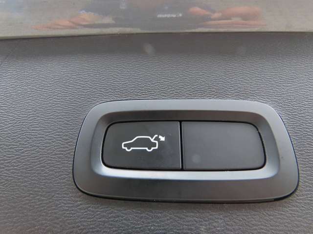 Volvo XC40 XC40 1.5 T5 TE PHEV Inscription DCT (192 kW)