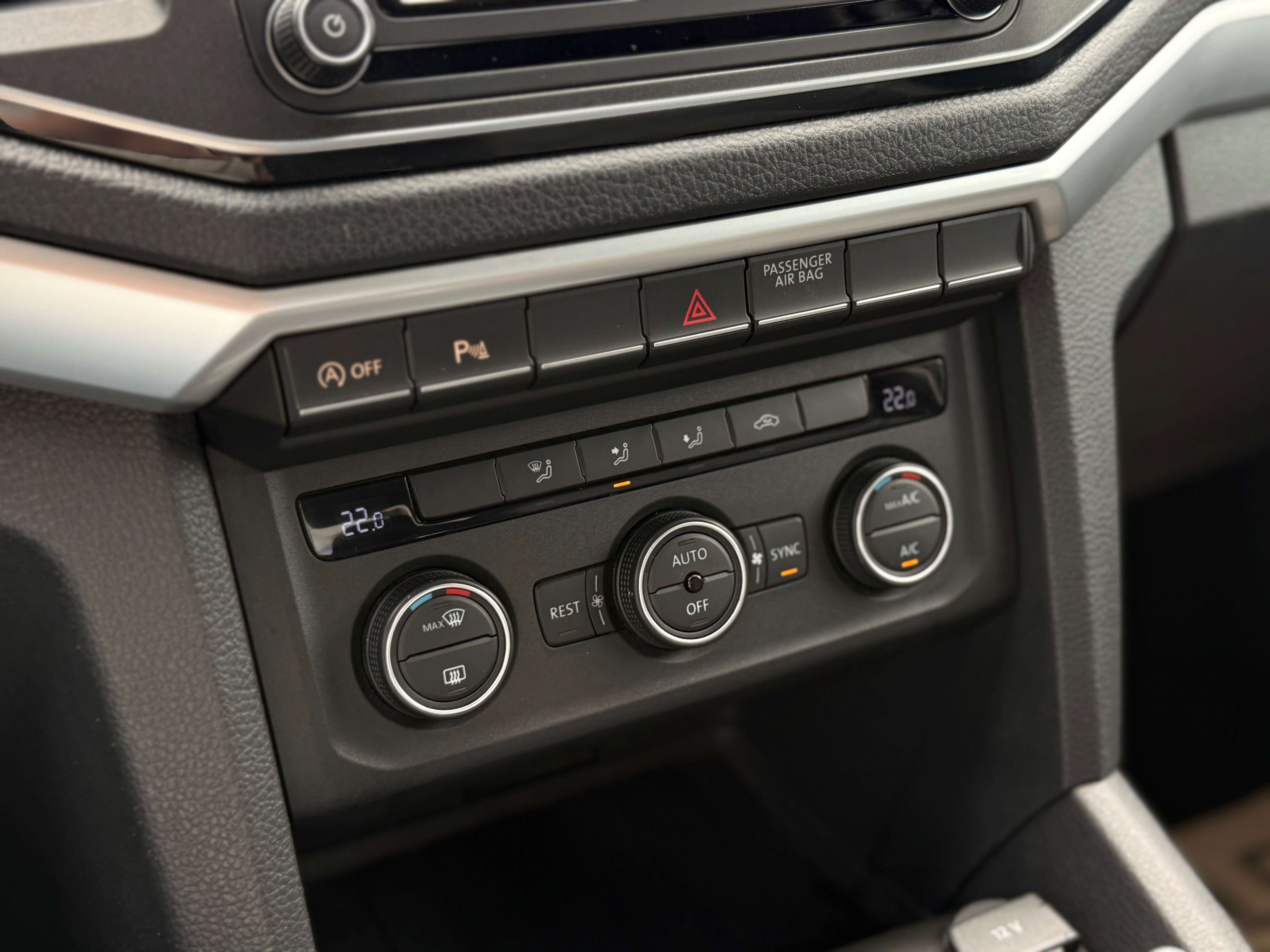 Volkswagen Amarok 3.0 V6 TDi 4MOTION HIGHLINE TVAC*BTWIN - BOITE AUTO - LED - XENON - CARPLAY -  NAVI - CAMERA - GARANTIE 12MOIS -