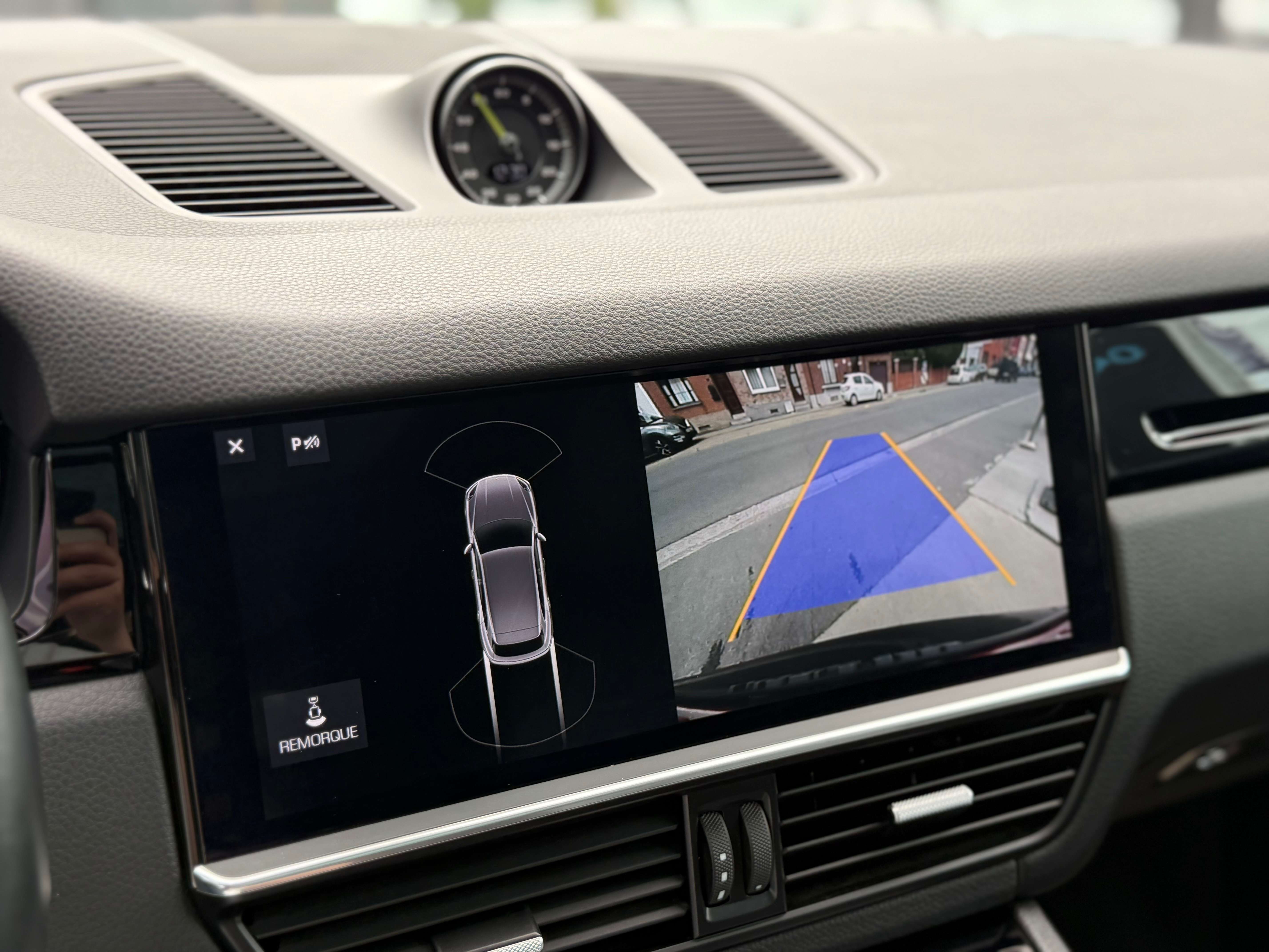 Porsche Cayenne 3.0i V6 PHEV Tiptronic S TOIT PANO - PNEUMATIC - CARPLAY- CAMERA - ECHAP. SPORT - GARANTIE 12MOIS - CARNET COMPLET
