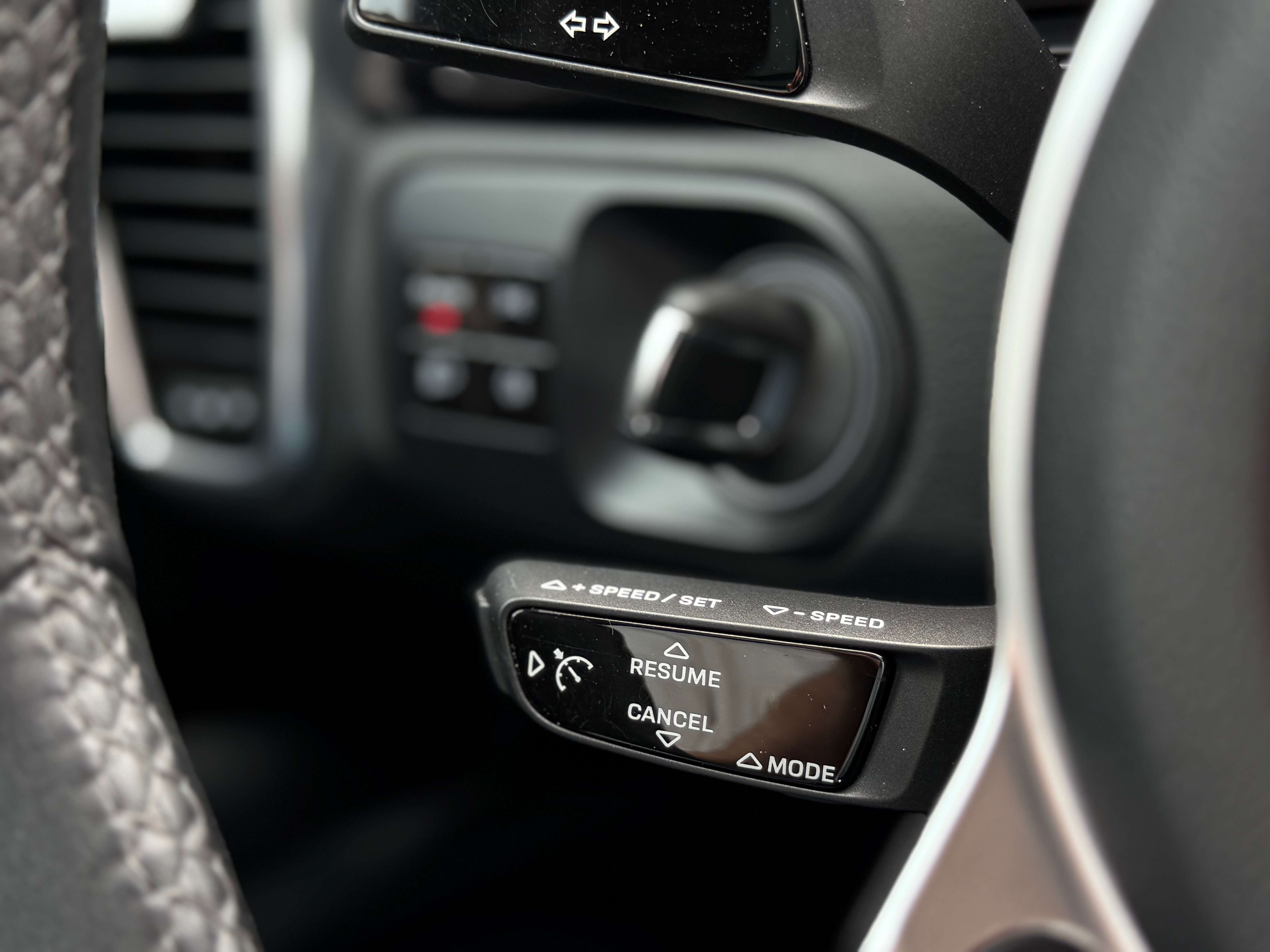 Porsche Cayenne 3.0i V6 PHEV Tiptronic S TOIT PANO - PNEUMATIC - CARPLAY- CAMERA - ECHAP. SPORT - GARANTIE 12MOIS - CARNET COMPLET