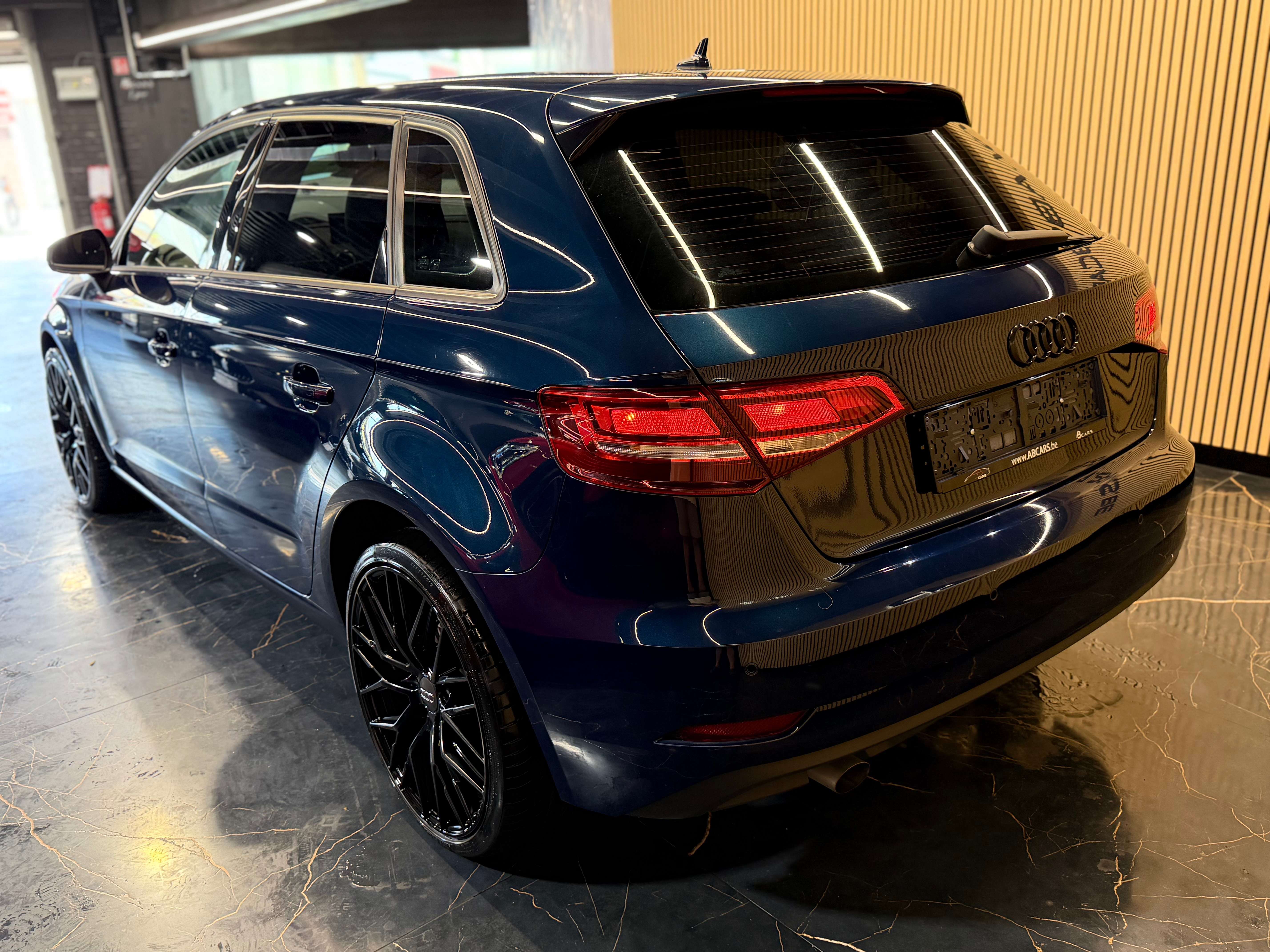 Audi A3 SPORTBACK 1.6TDI SPORT S TRONIC ** GARANTIE 12 MOIS **