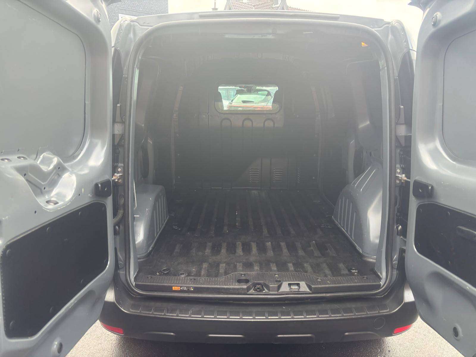Renault Express 1.5d Blue dCi Ecoleader*Apple Carplay HALFLED