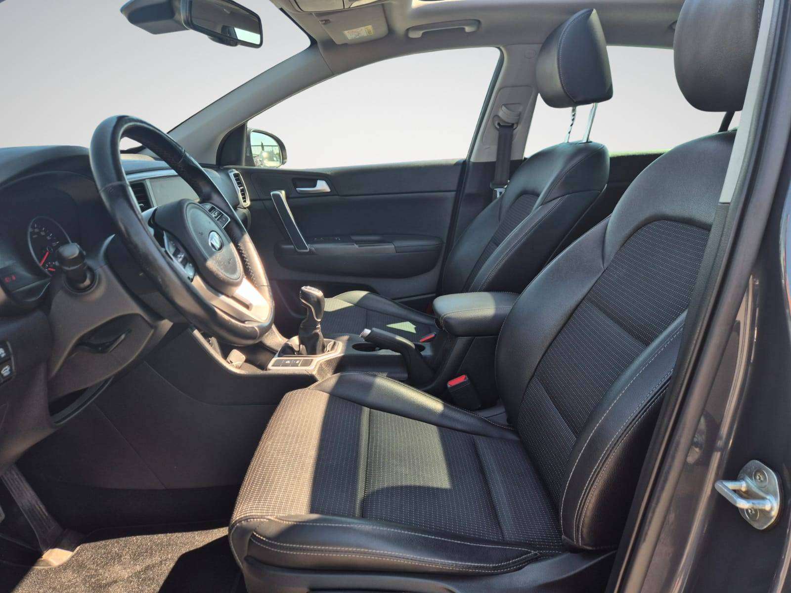 Kia Sportage 1.6 CRDi  Business Line//CARPLAY/GPS//CAMERA//USB/GARANTIE 12 MOIS//