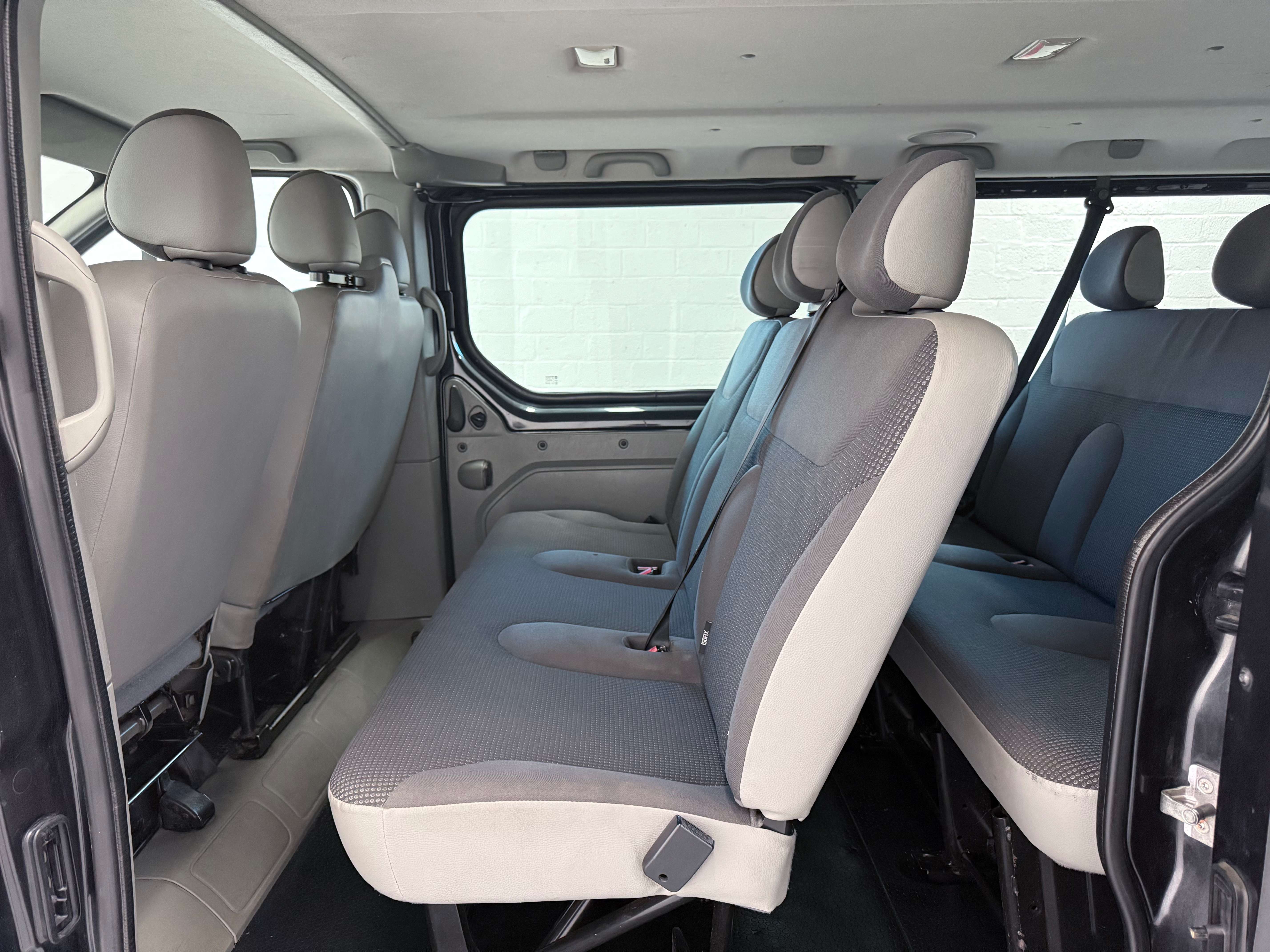 Opel Vivaro 2012 2.0CDTI 9PLACES AIRCO CT OK