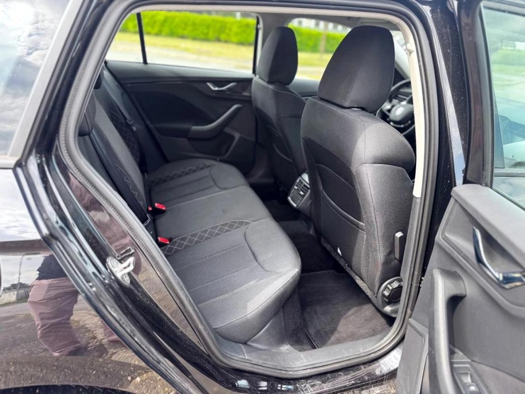 Skoda Scala 1.0 TSI 110CV DSG7 BUSINESS 12500 HT PRIX EXPORT 12/2023