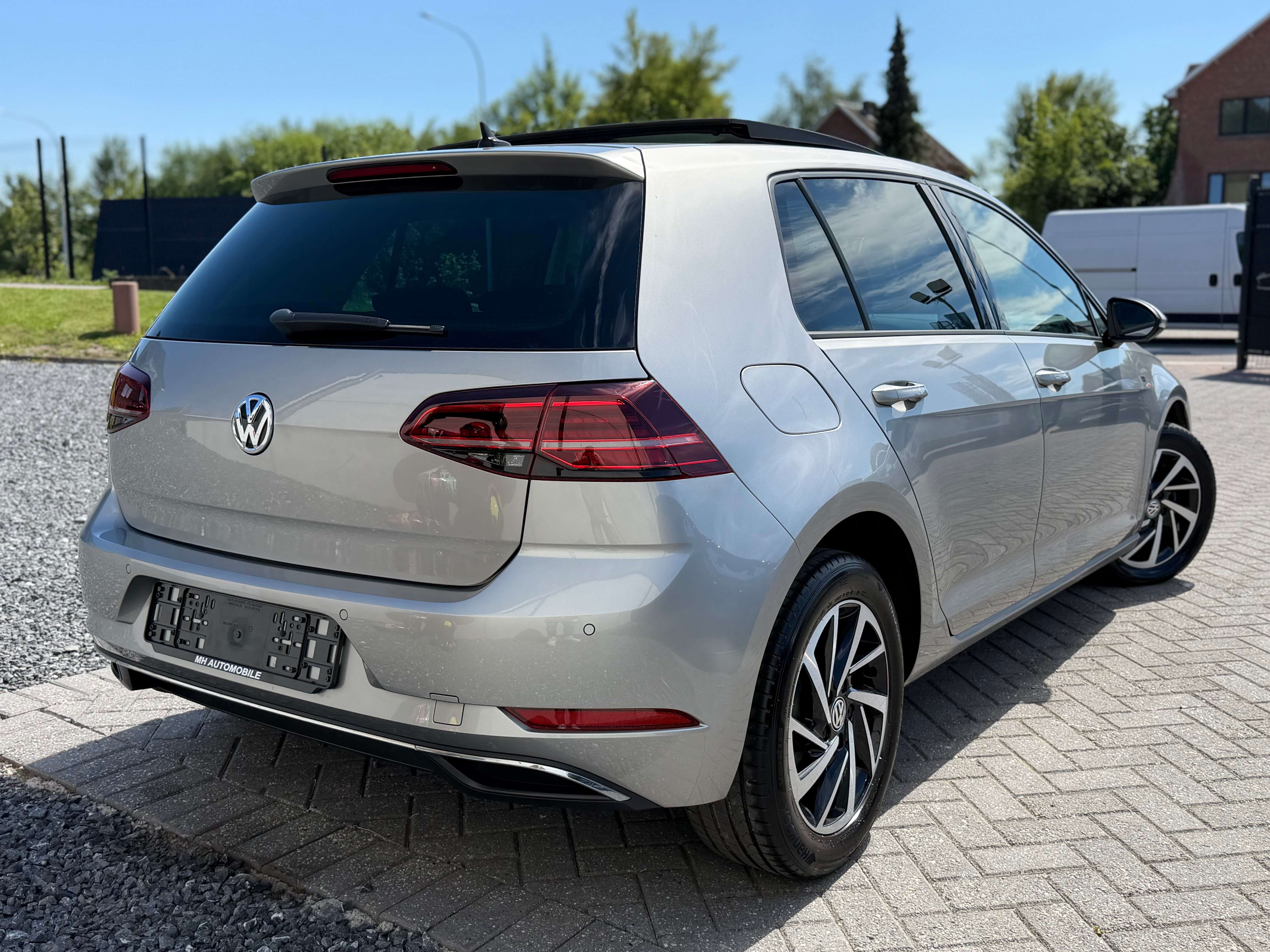 Volkswagen Golf 1.6 SCR TDi Join
