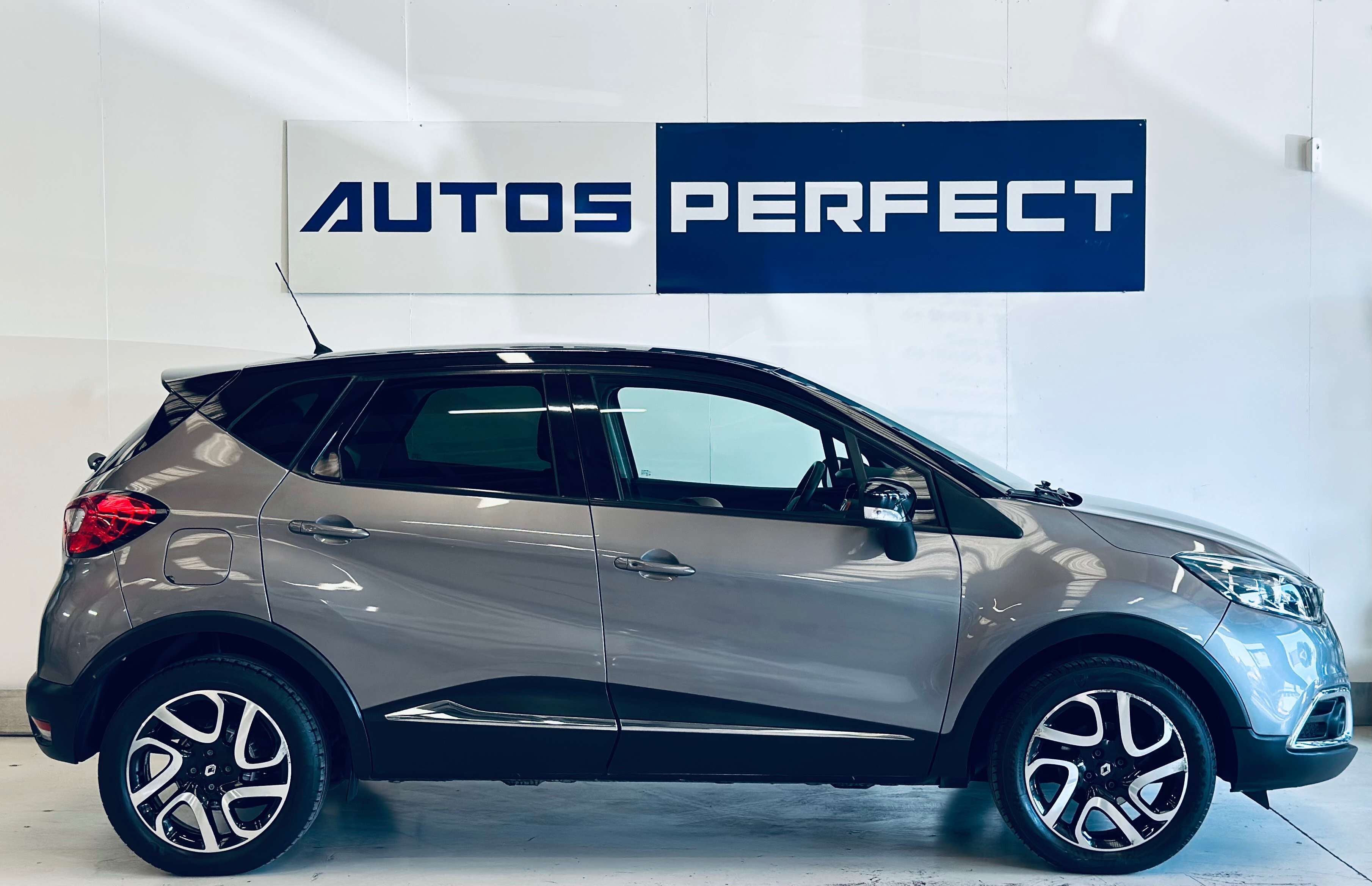 Renault Captur 0.9 CAMERA PDC NAVI CLIM LIM KEY LESS BLUETOOTH