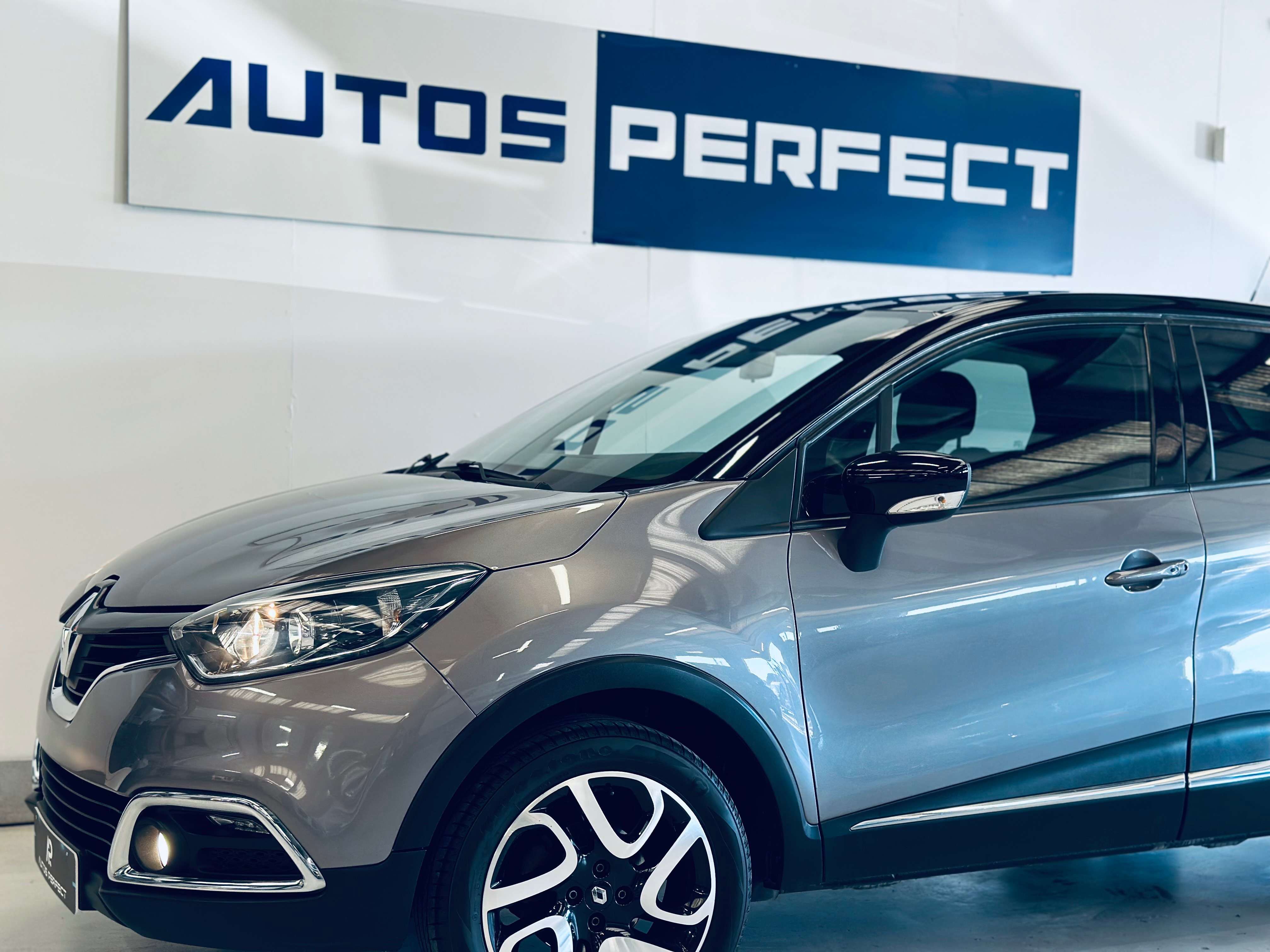 Renault Captur 0.9 CAMERA PDC NAVI CLIM LIM KEY LESS BLUETOOTH