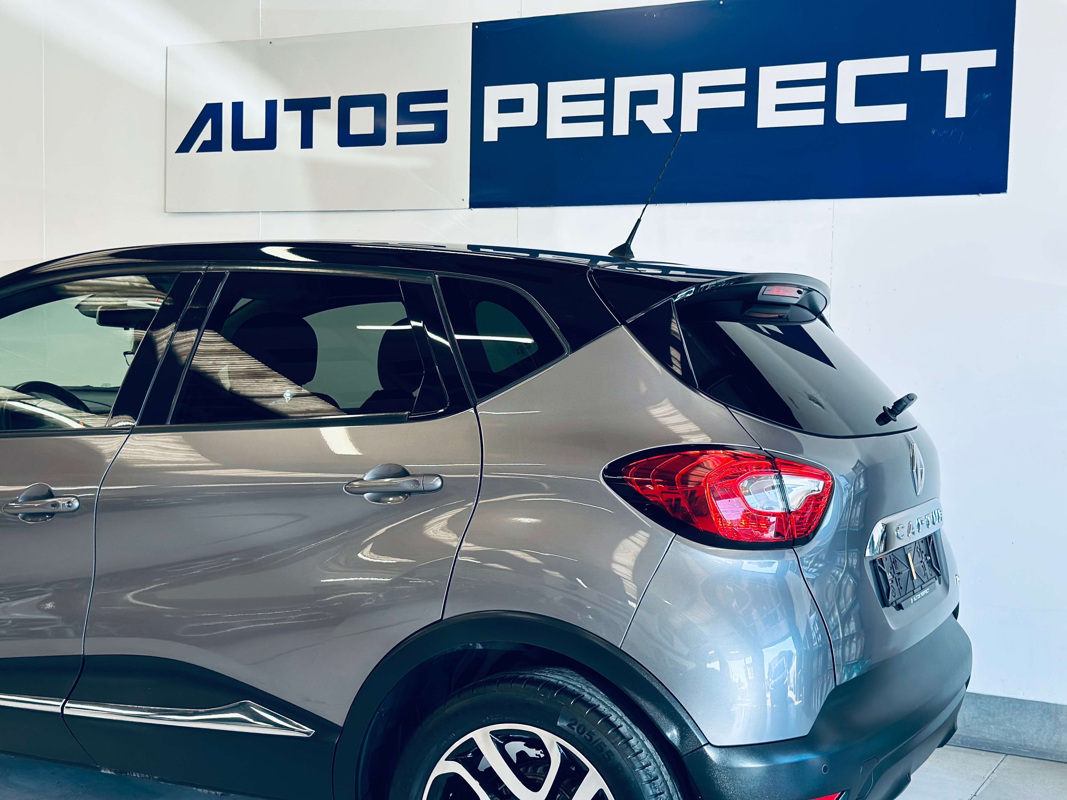 Renault Captur 0.9 CAMERA PDC NAVI CLIM LIM KEY LESS BLUETOOTH