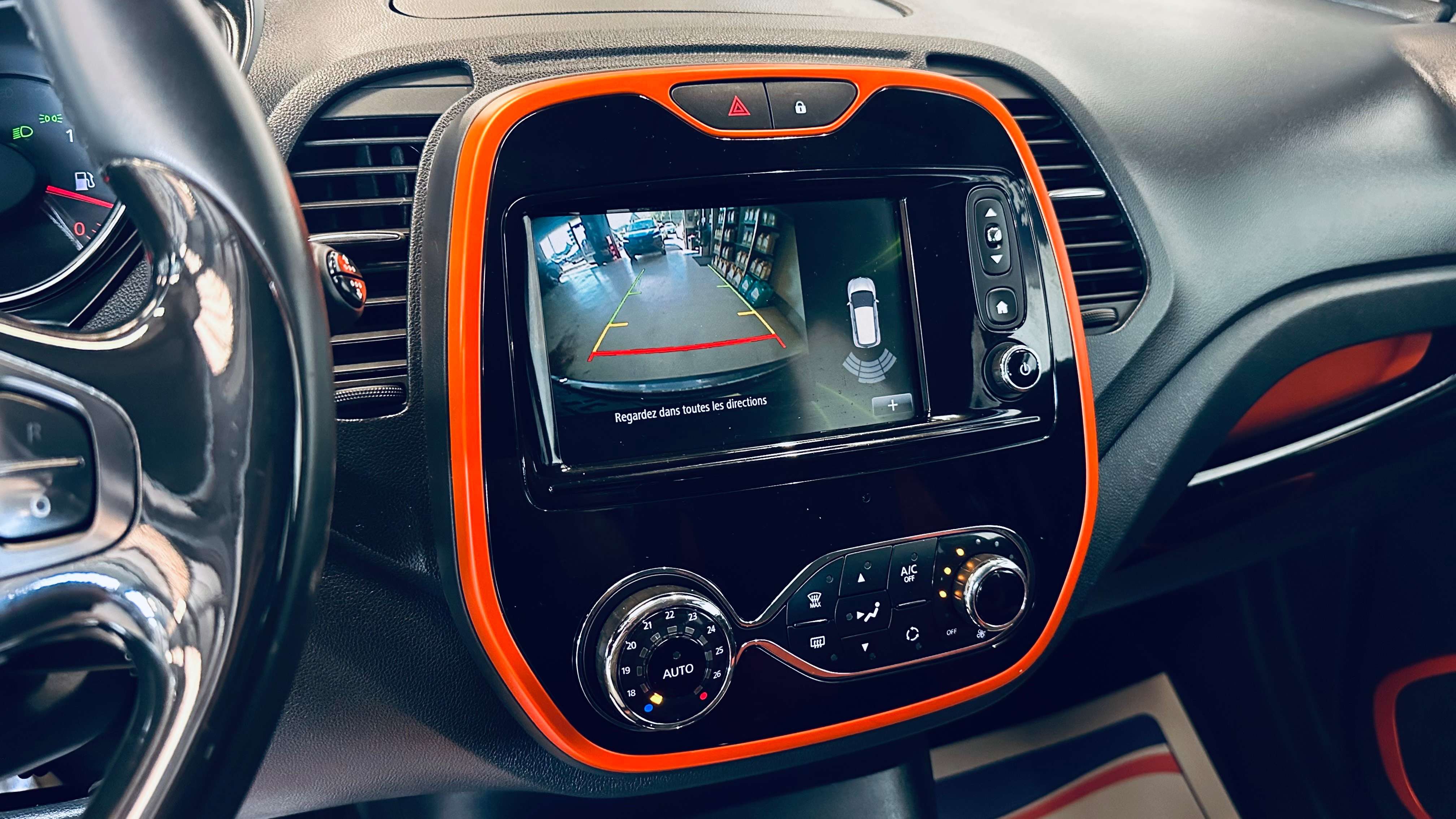Renault Captur 0.9 CAMERA PDC NAVI CLIM LIM KEY LESS BLUETOOTH