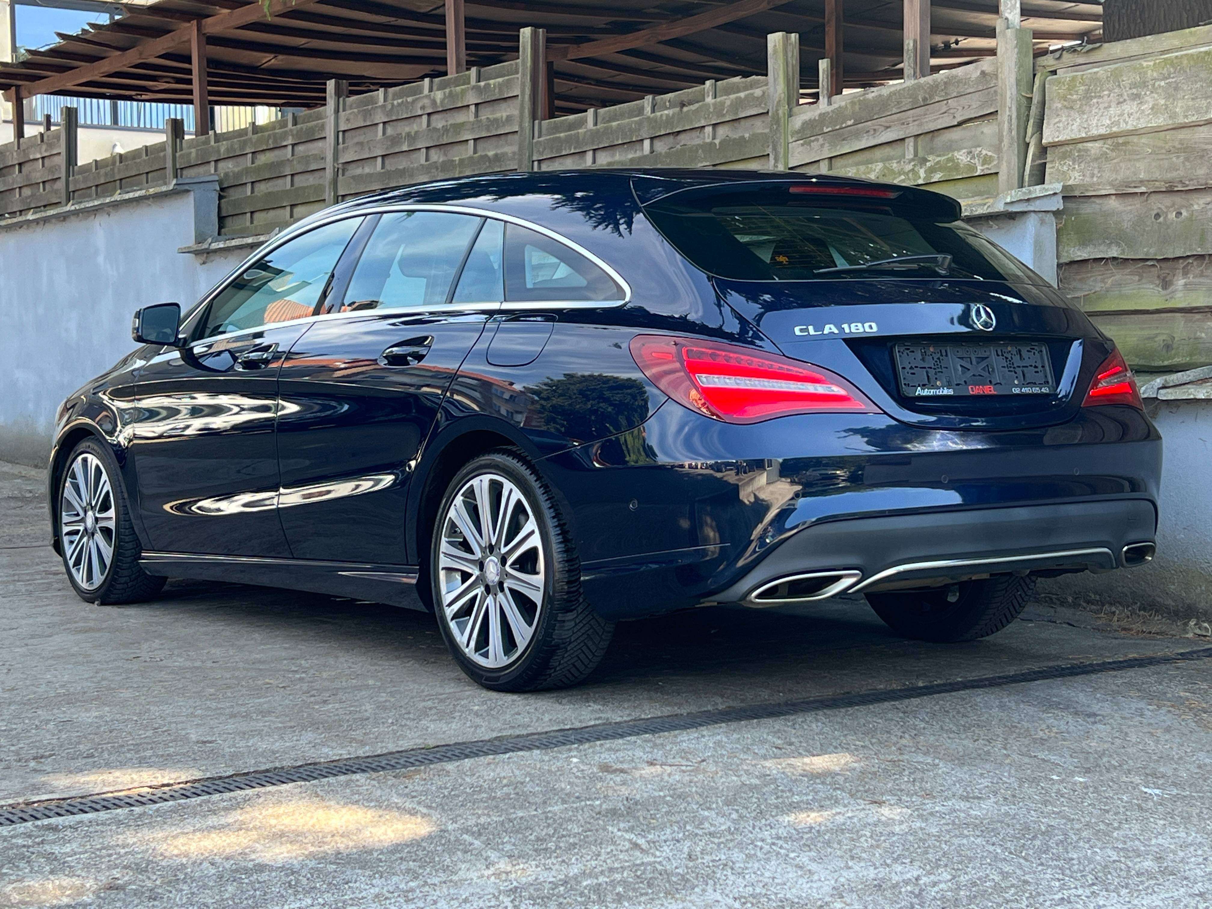 Mercedes-Benz CLA 180 Pack Sport Business Solution Automatique 7vit