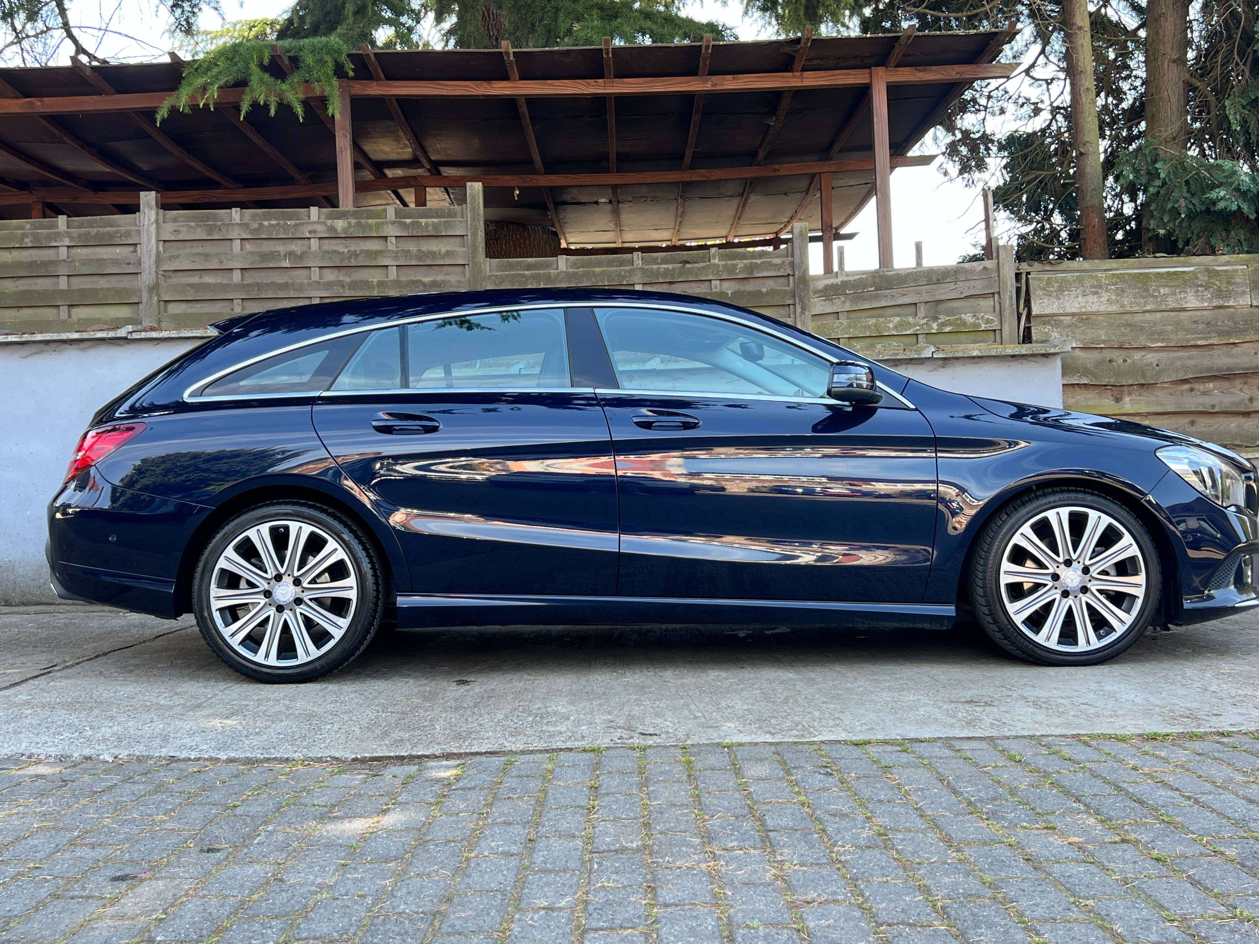 Mercedes-Benz CLA 180 Pack Sport Business Solution Automatique 7vit