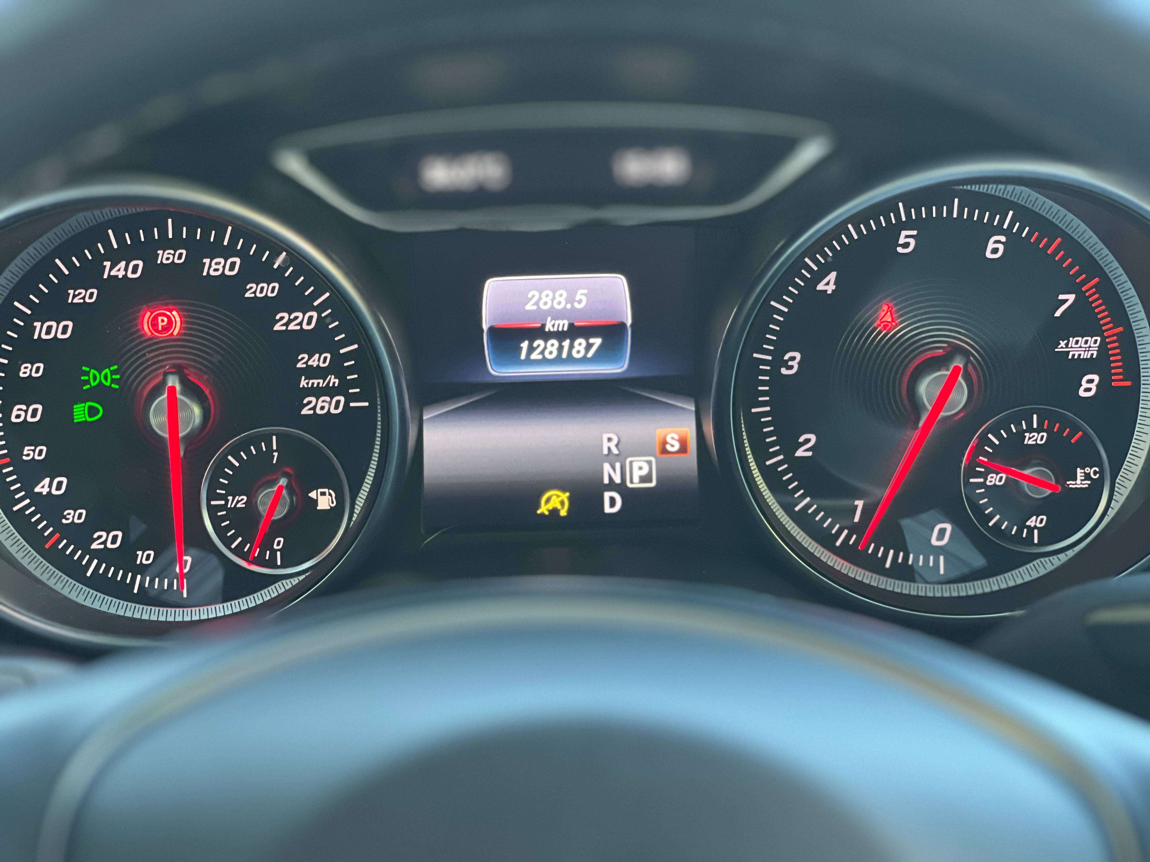 Mercedes-Benz CLA 180 Pack Sport Business Solution Automatique 7vit